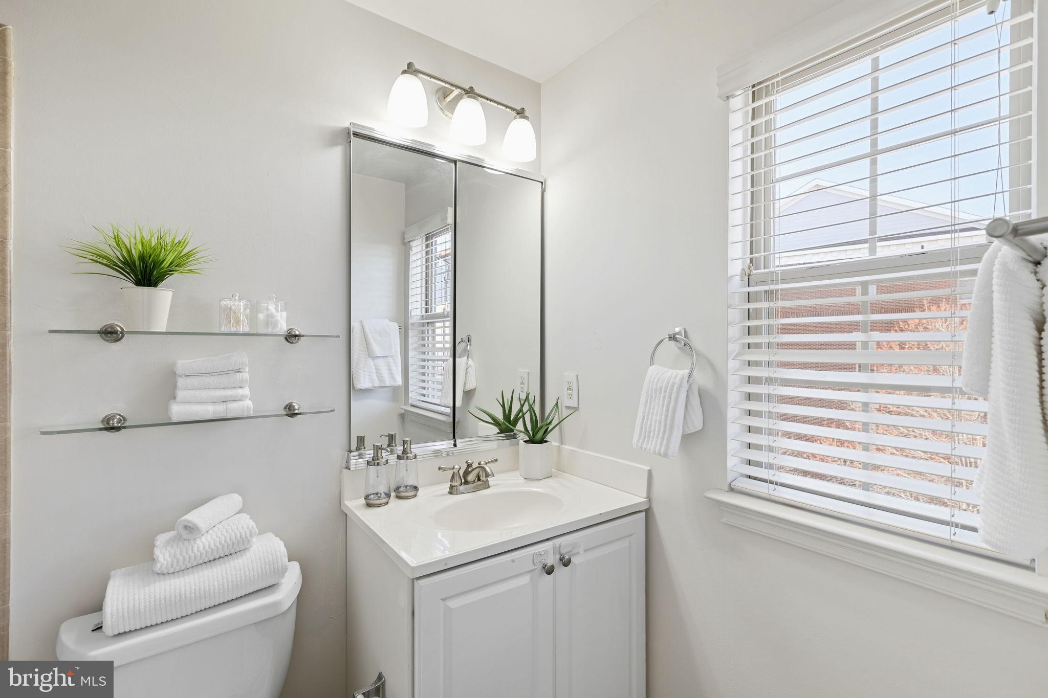 NAVAL SQUARE - Residential