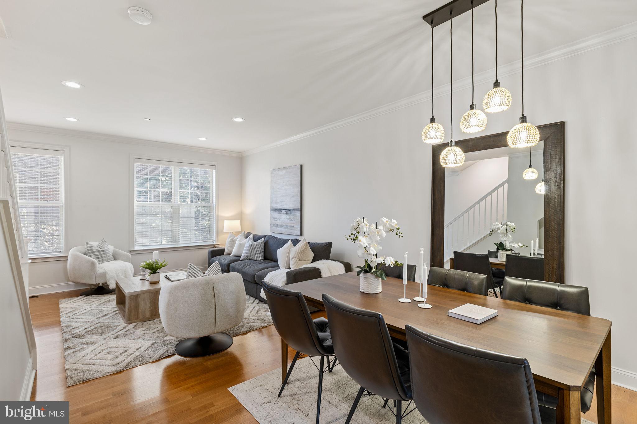 NAVAL SQUARE - Residential