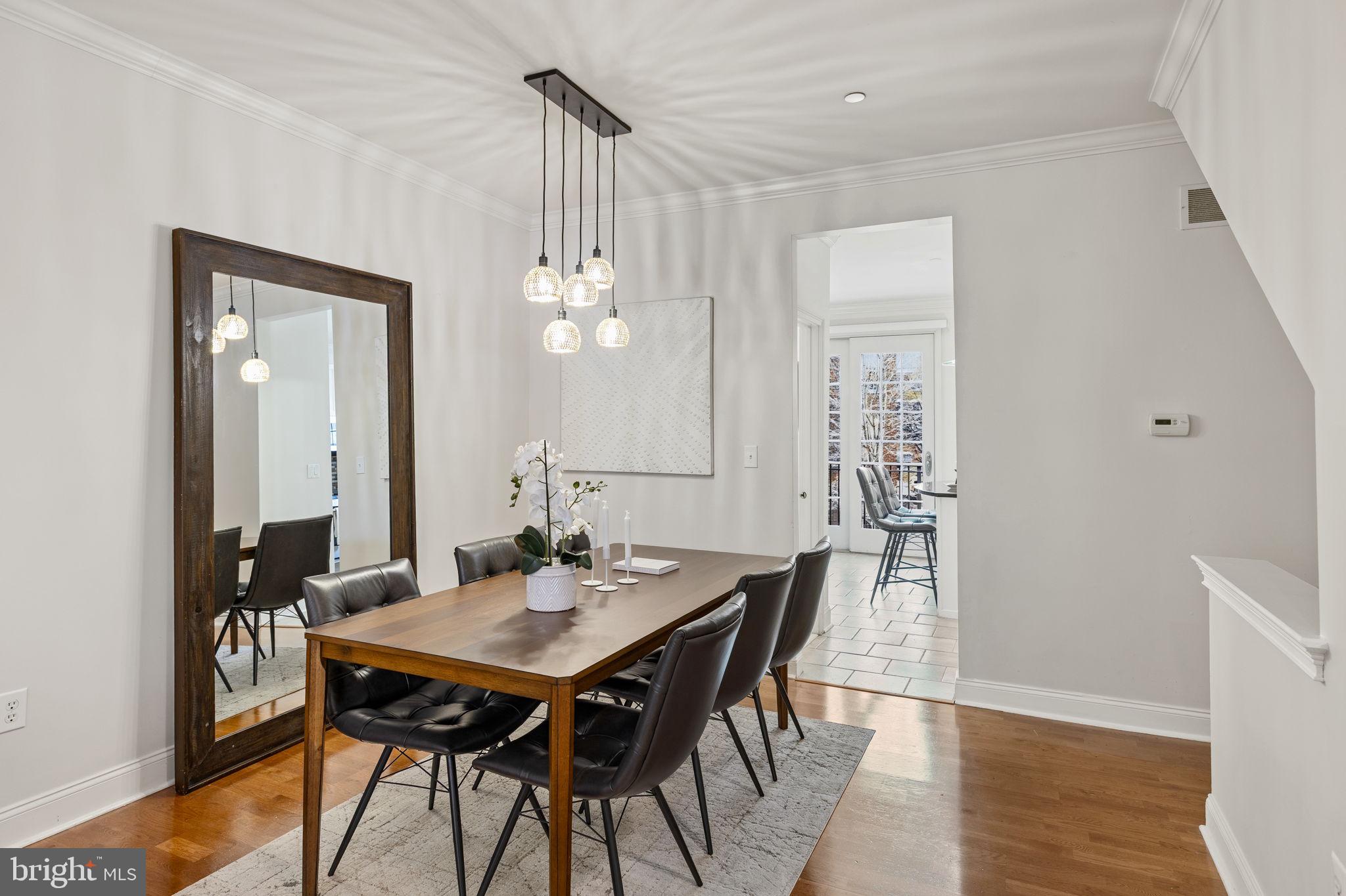 NAVAL SQUARE - Residential