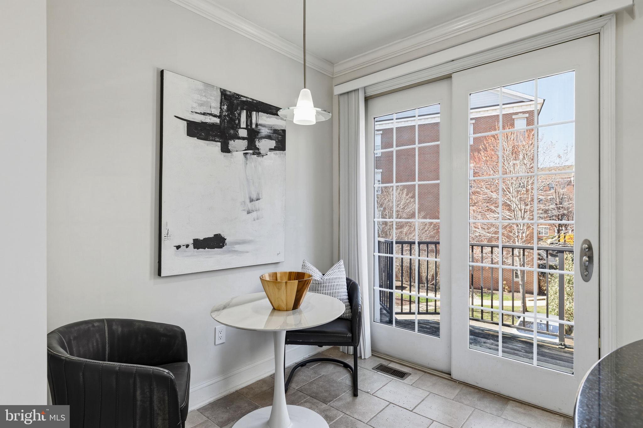 NAVAL SQUARE - Residential