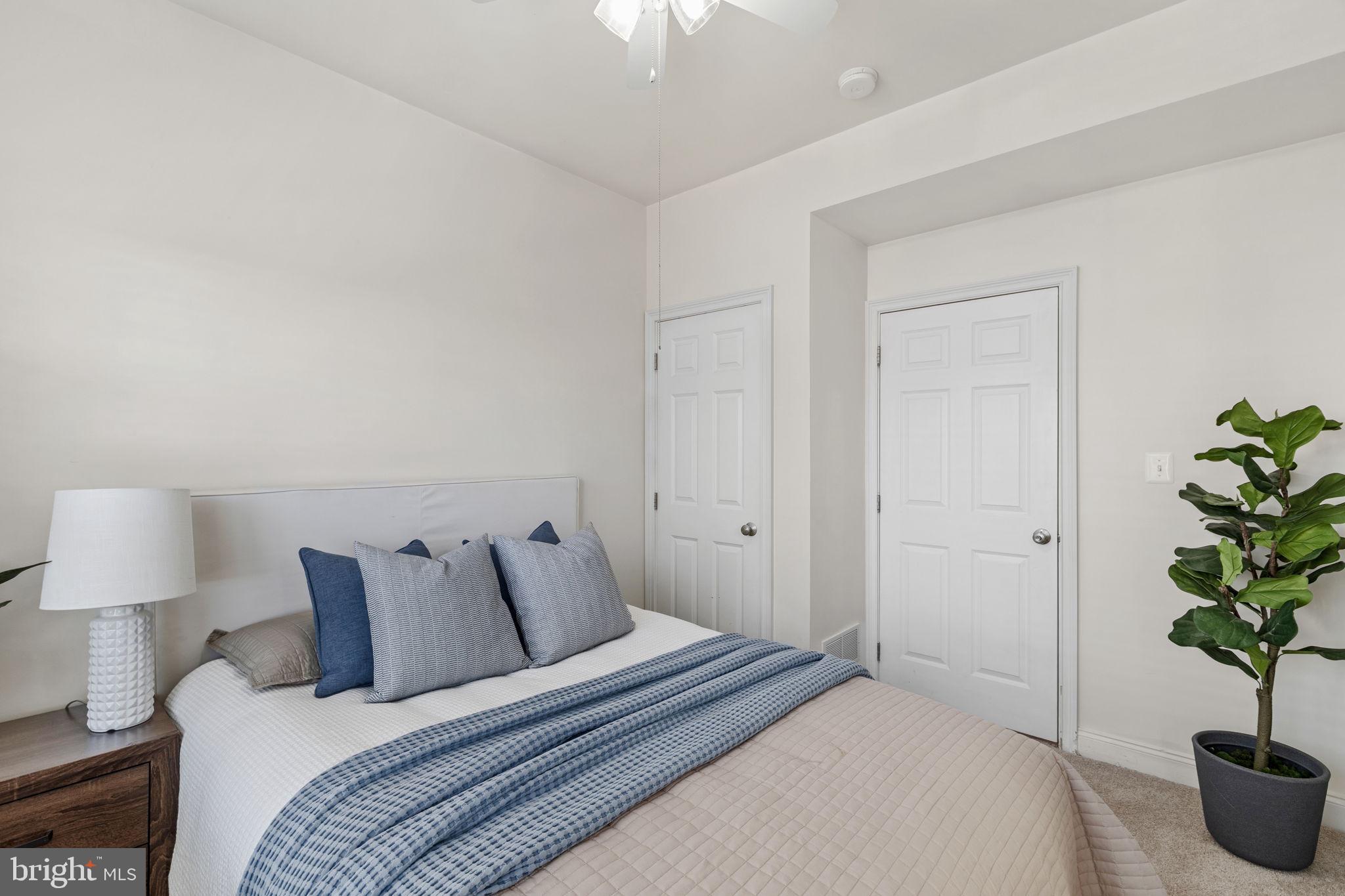 NAVAL SQUARE - Residential