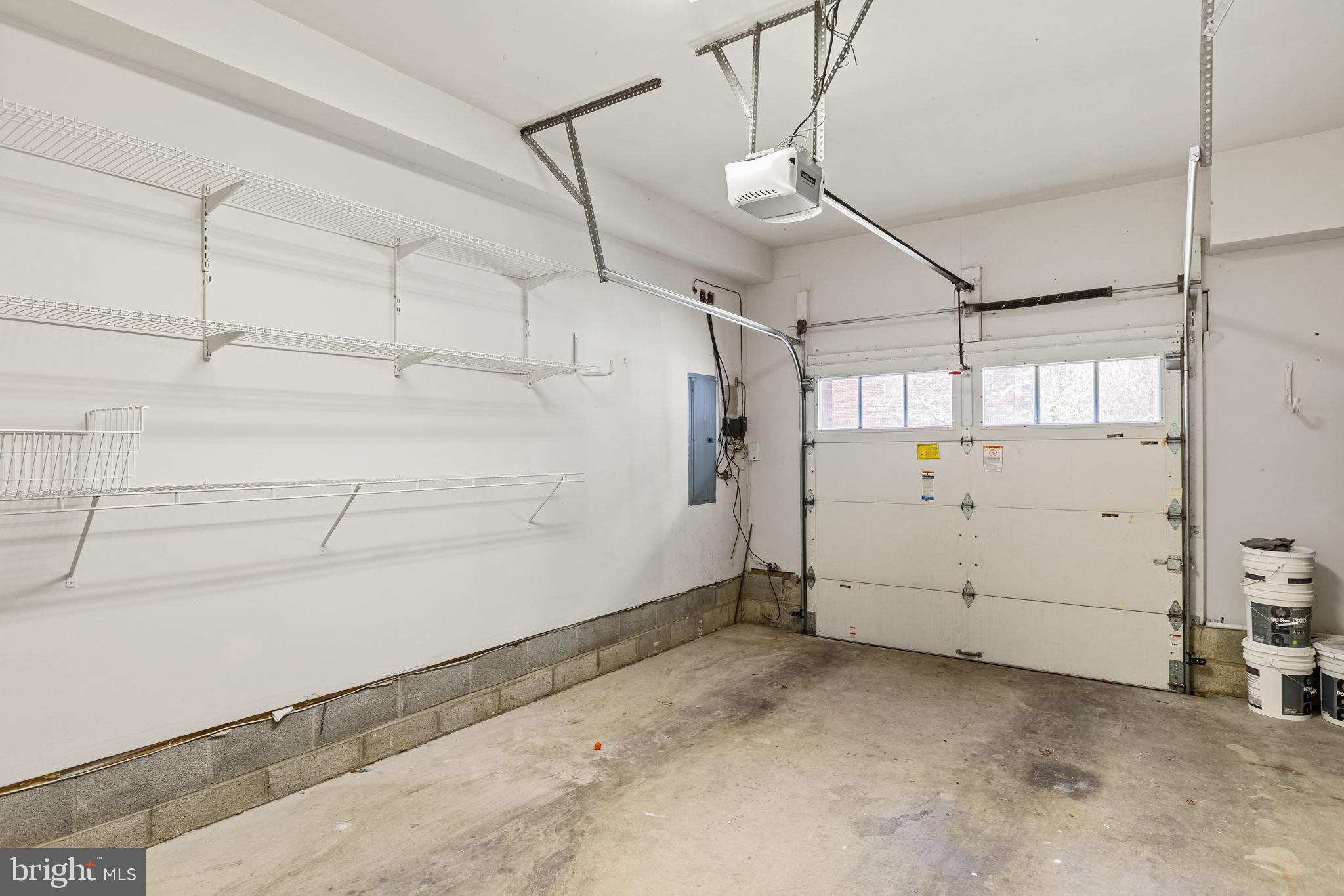 NAVAL SQUARE - Residential