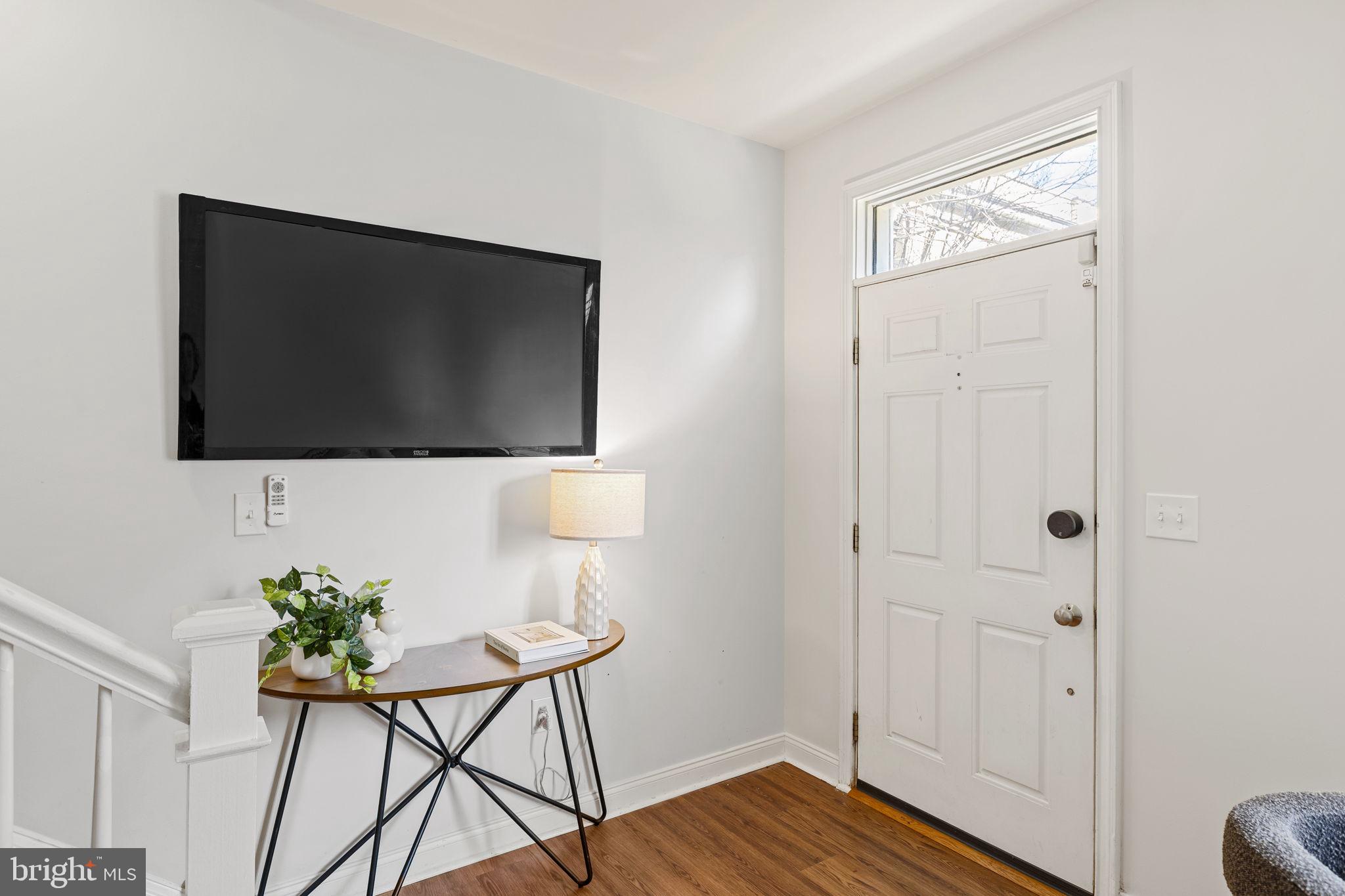 NAVAL SQUARE - Residential