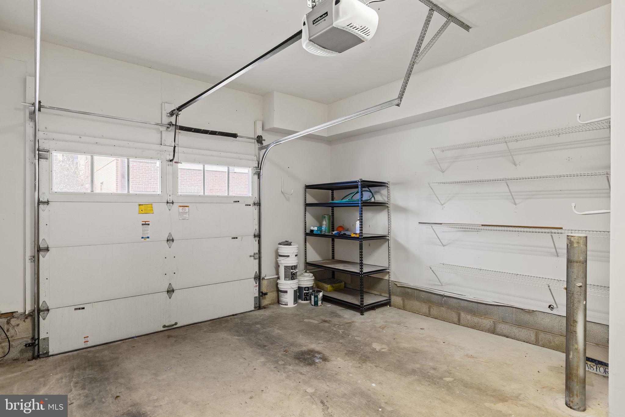 NAVAL SQUARE - Residential