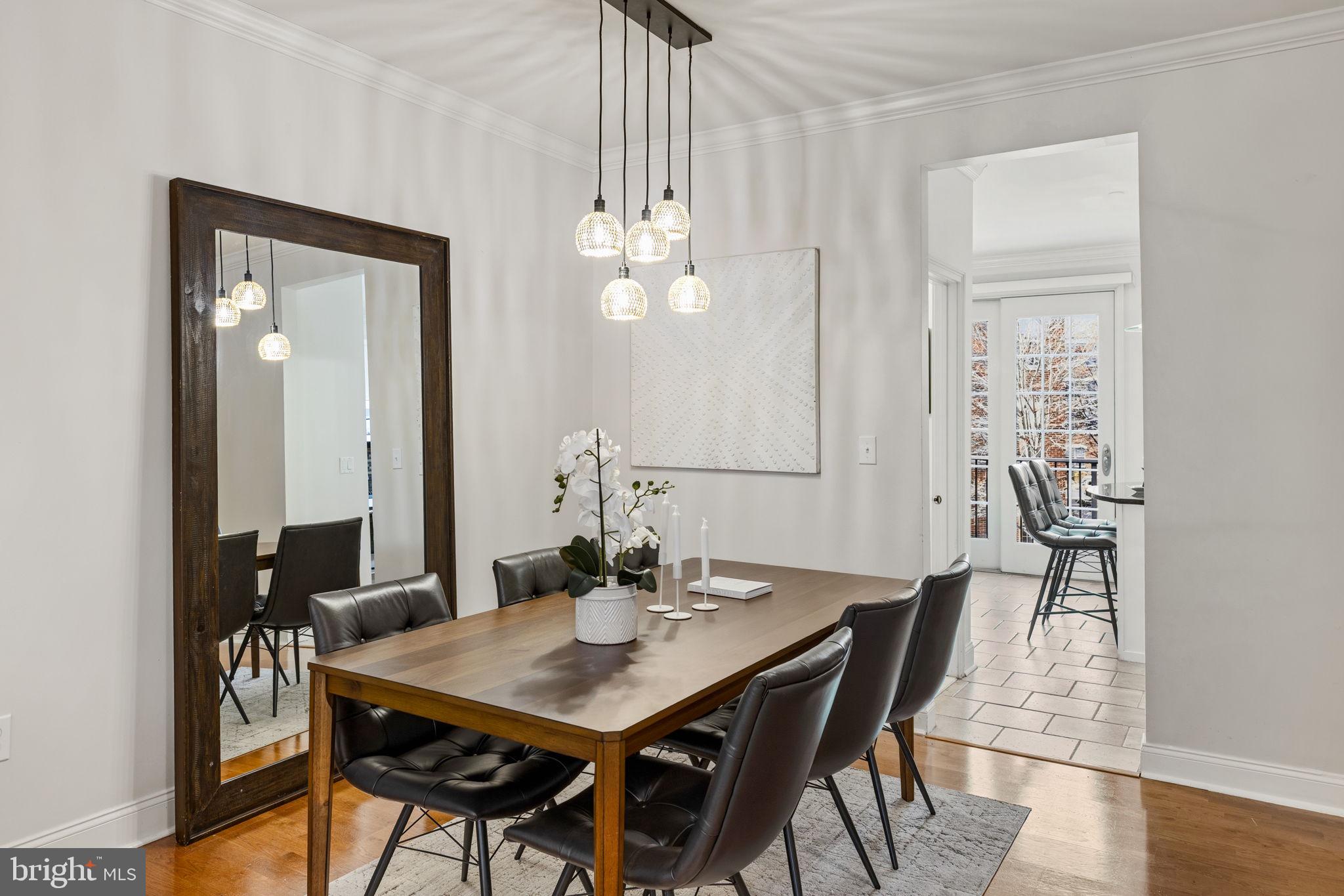 NAVAL SQUARE - Residential