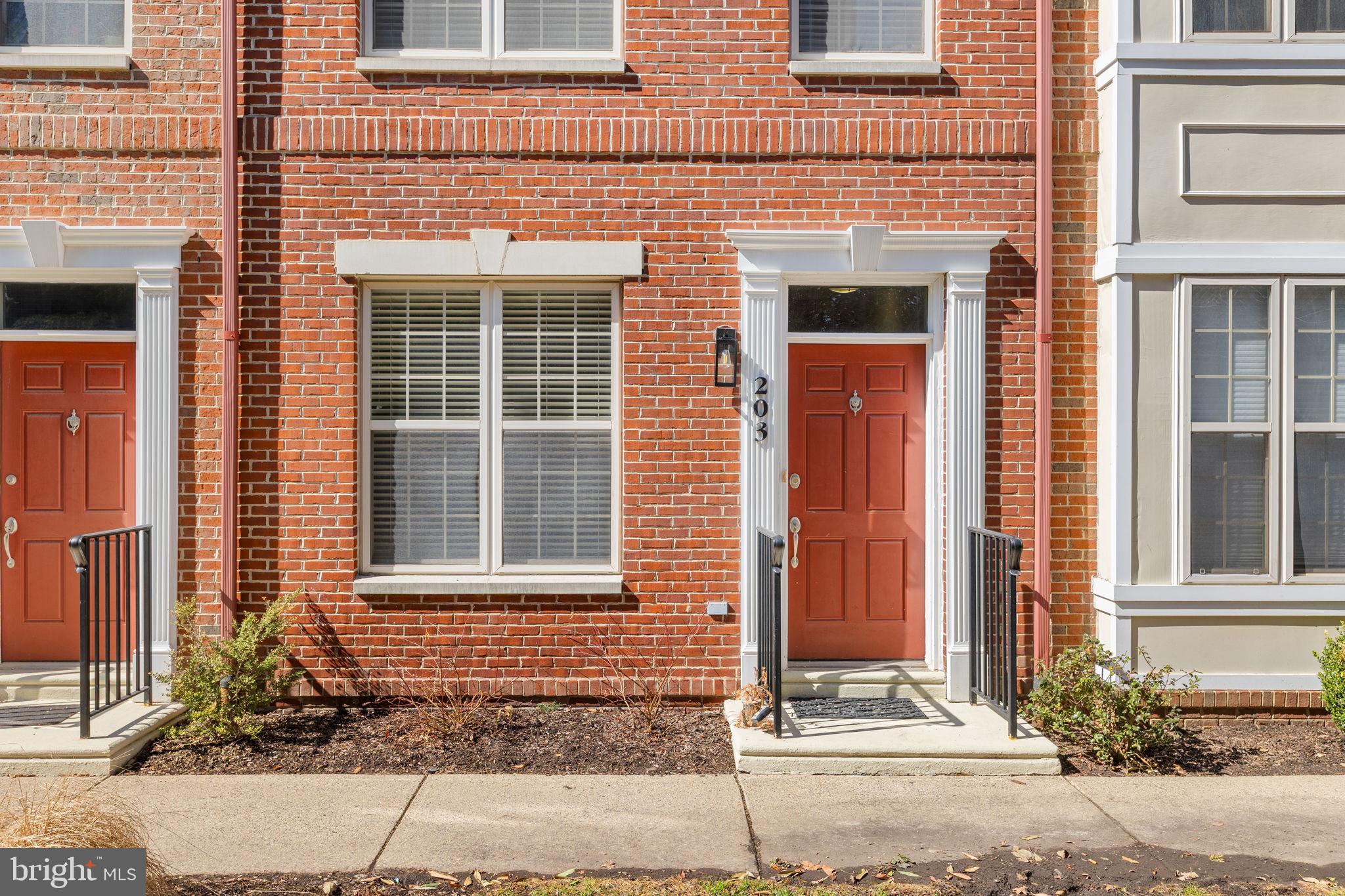 NAVAL SQUARE - Residential
