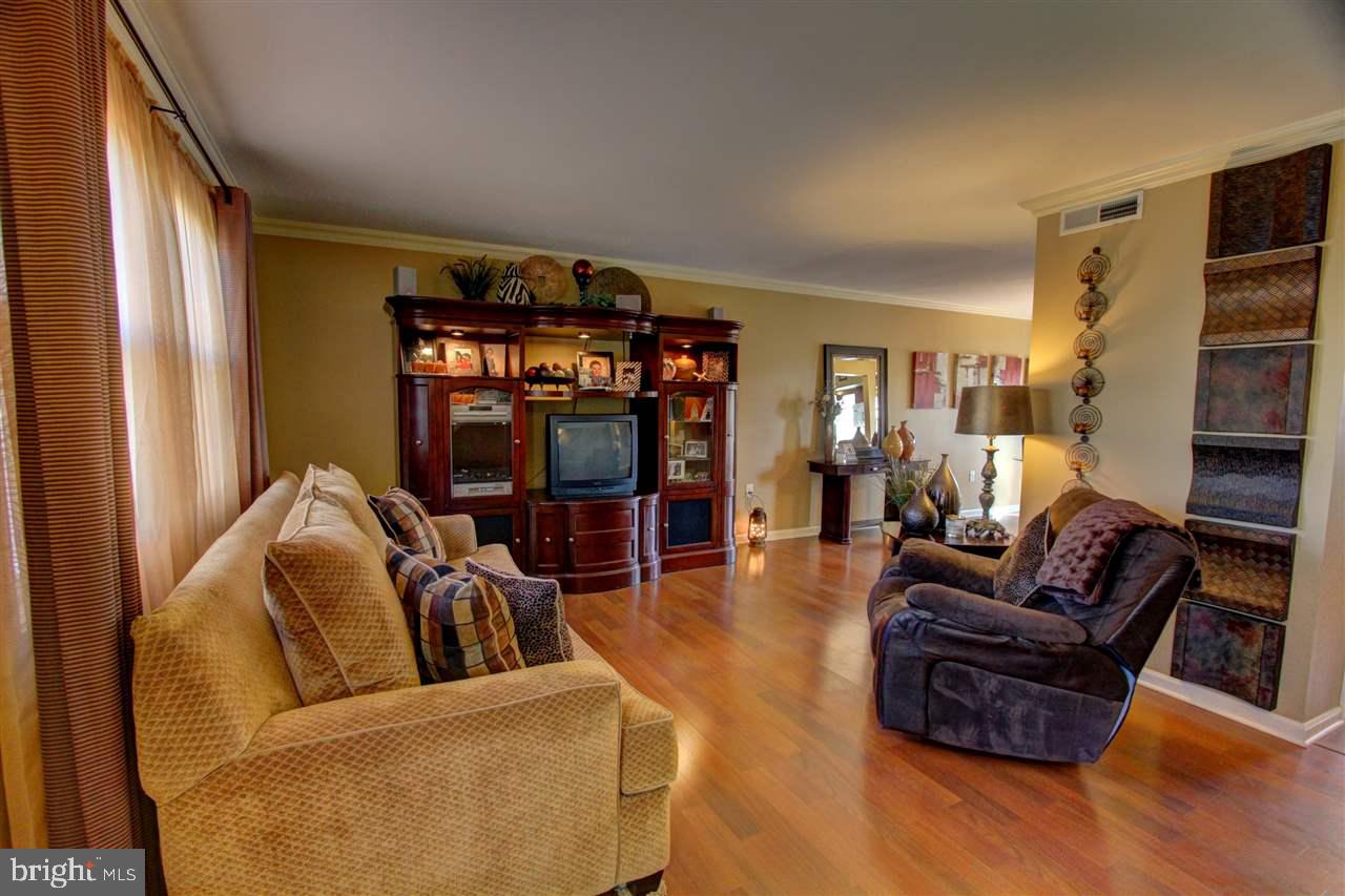 ROSEDALE - Residential