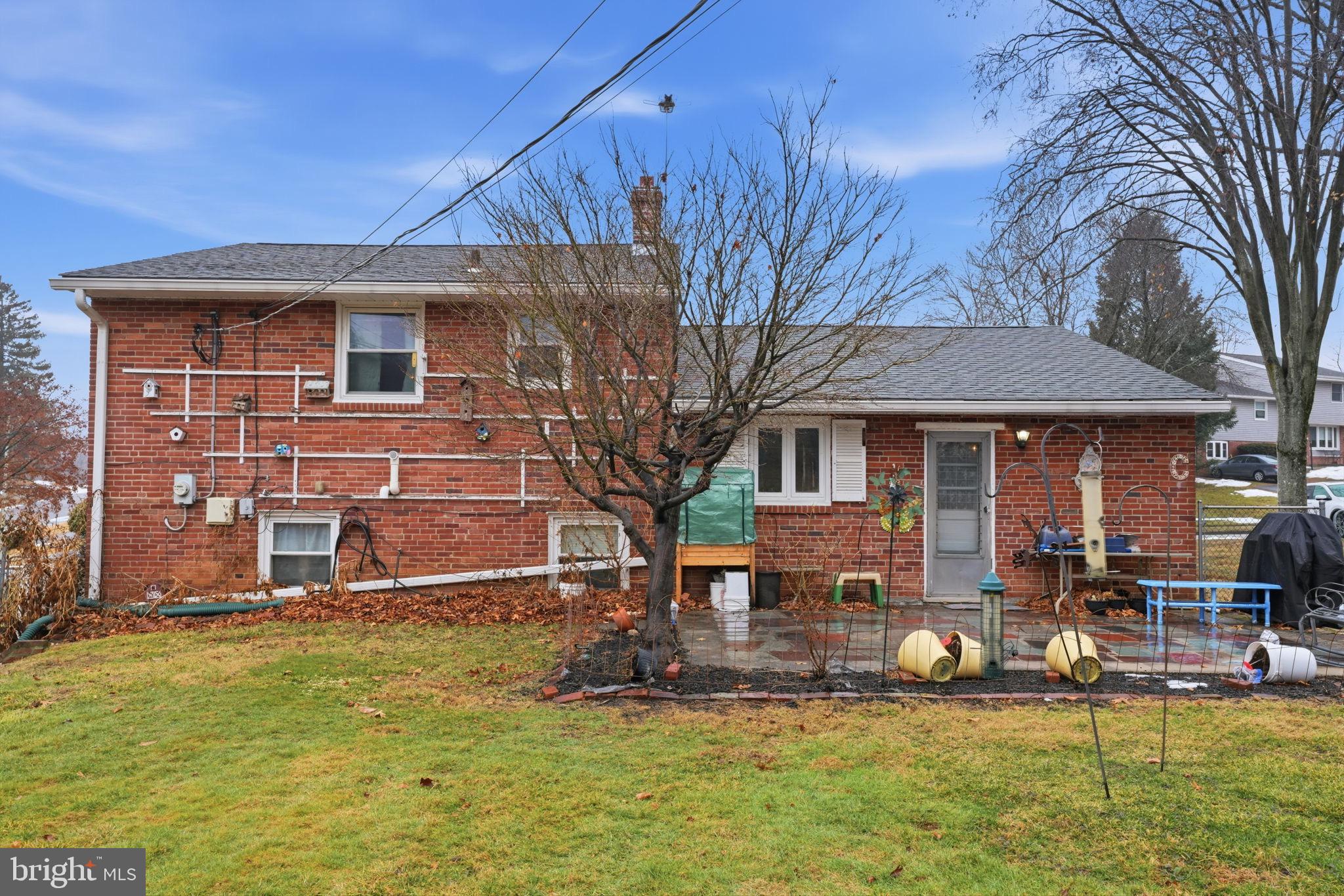 ROSE TREE WOODS - Residential