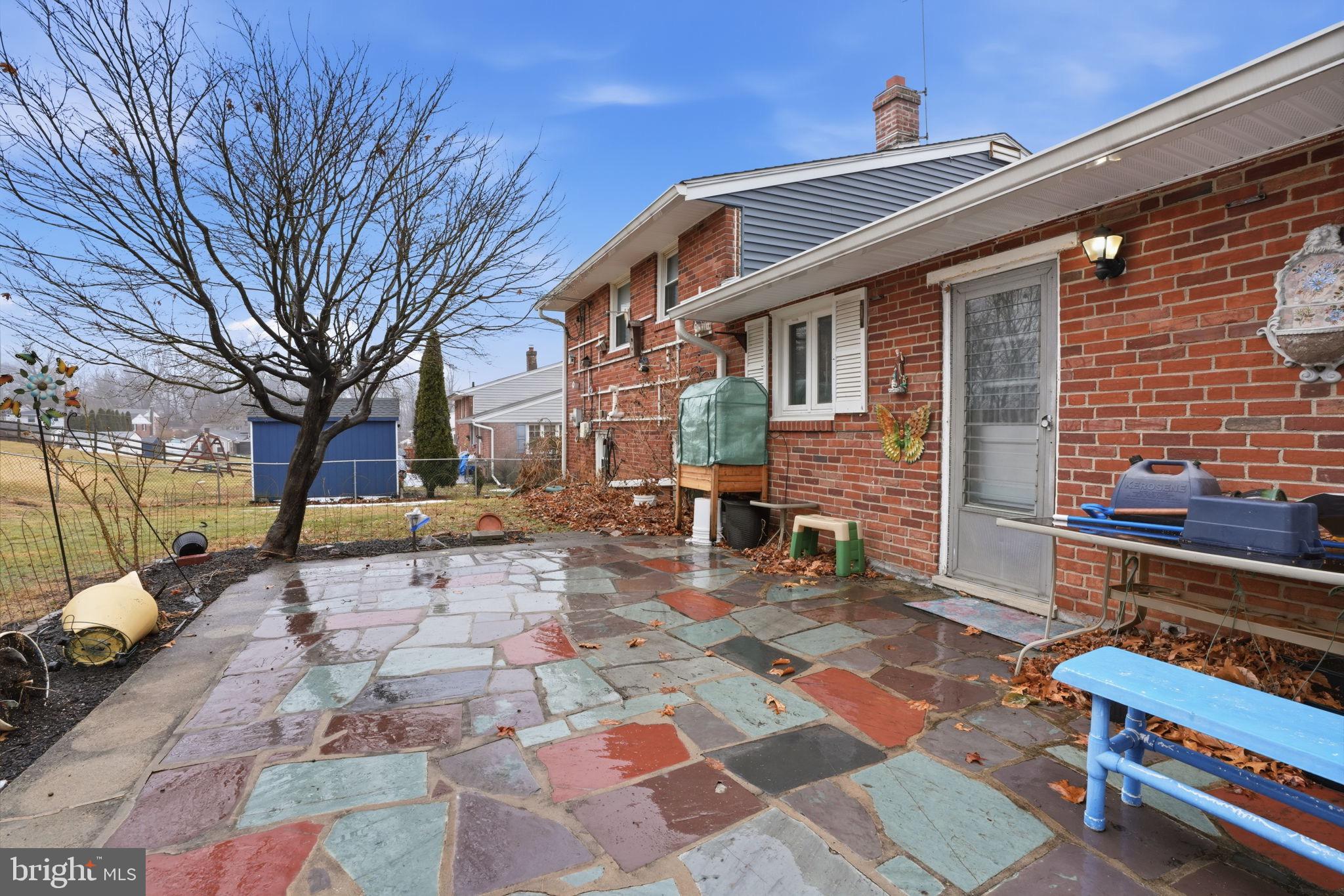 ROSE TREE WOODS - Residential