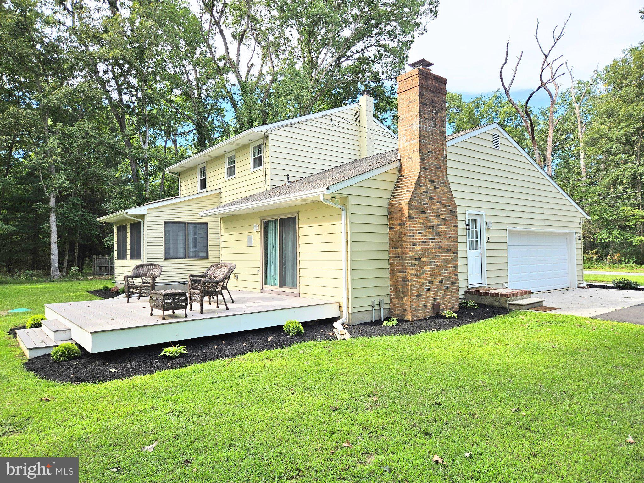 11 HANTHORNE DRIVE
