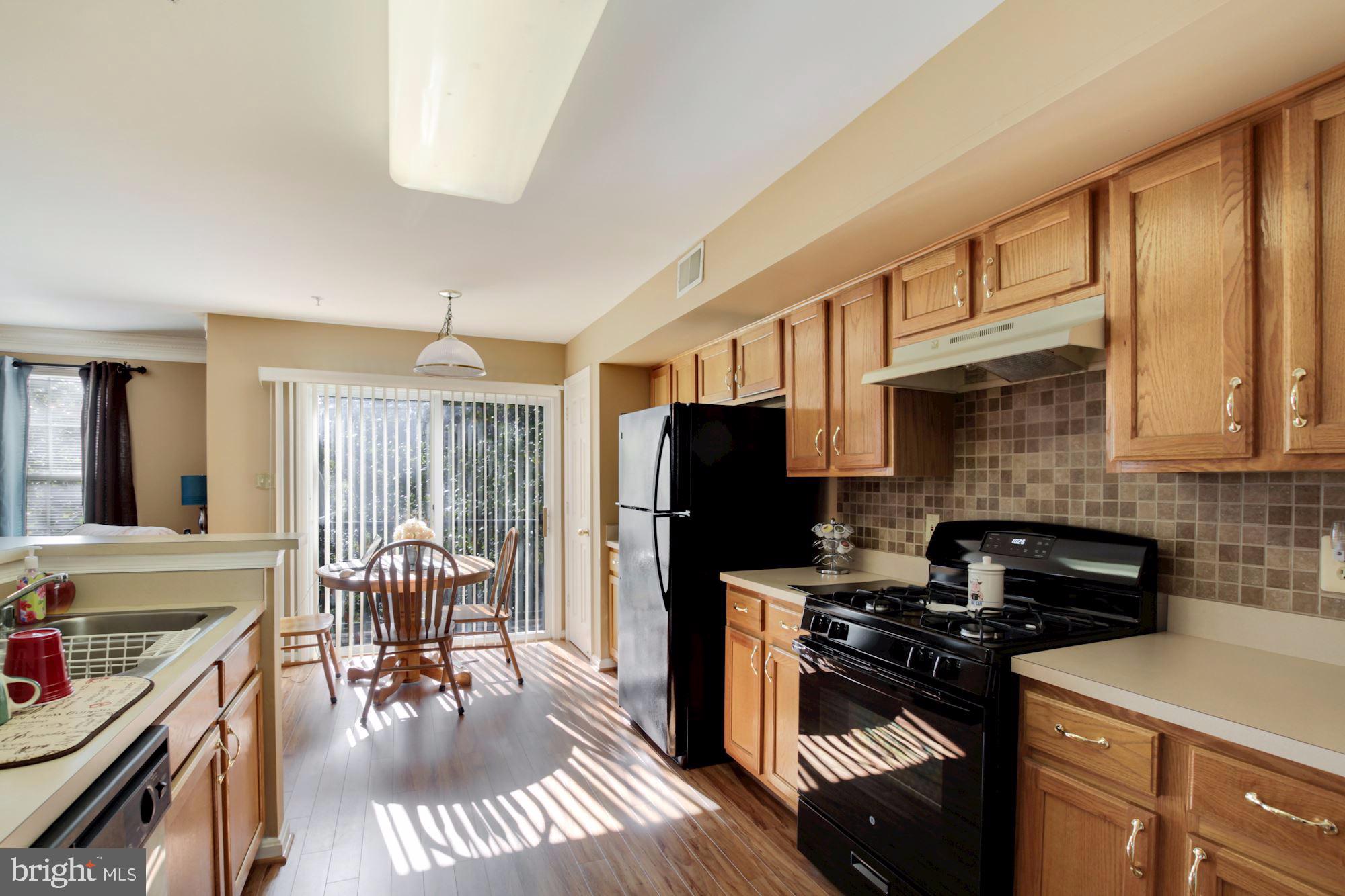 WOODVIEW VILLAGE WEST - Residential