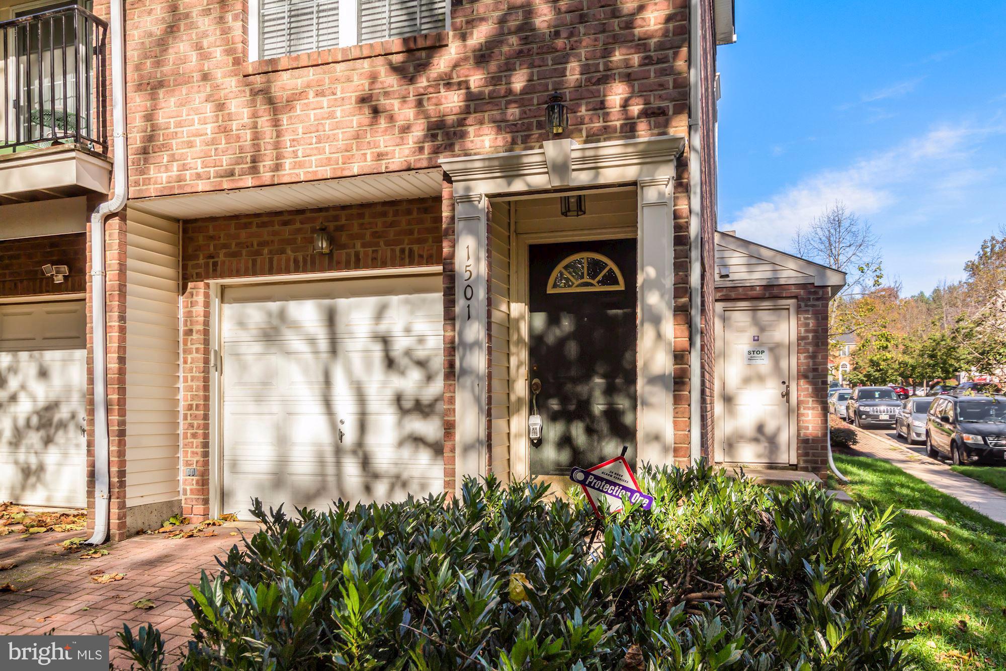 WOODVIEW VILLAGE WEST - Residential