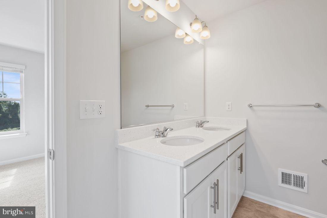 WOODMORE OVERLOOK - Residential