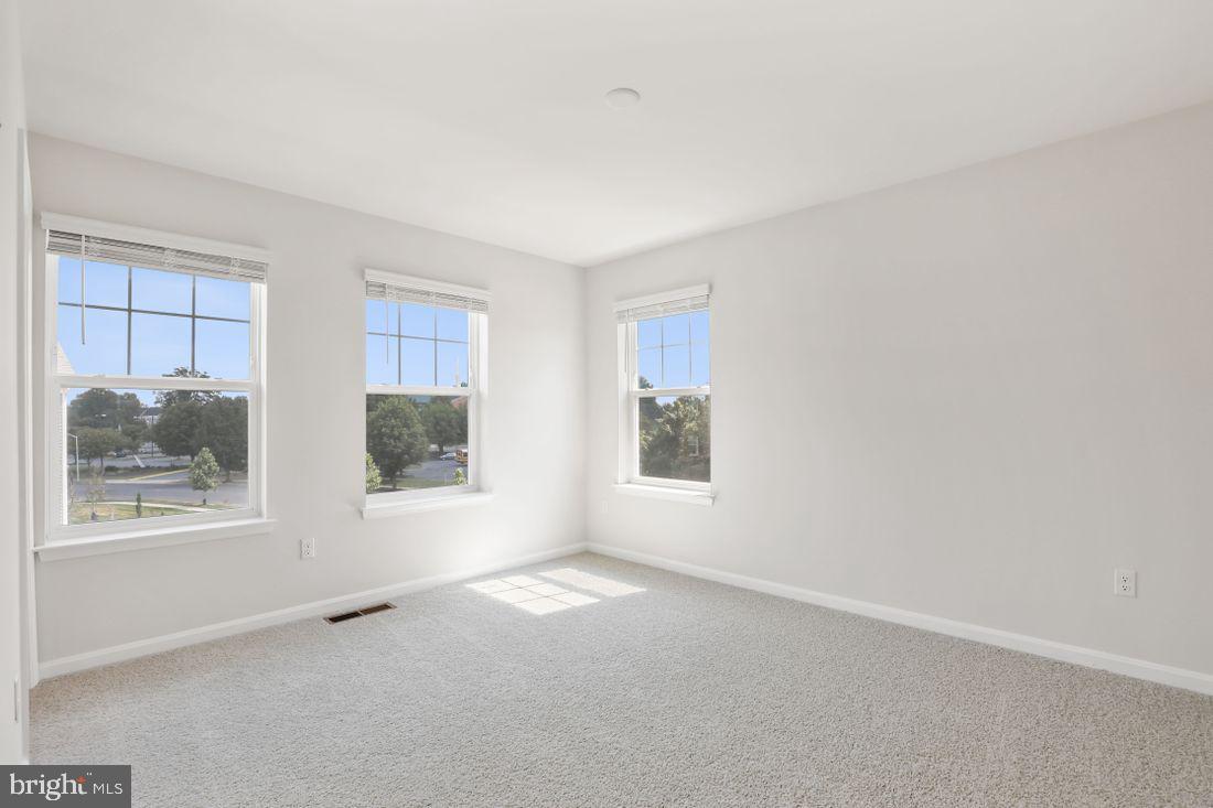 WOODMORE OVERLOOK - Residential