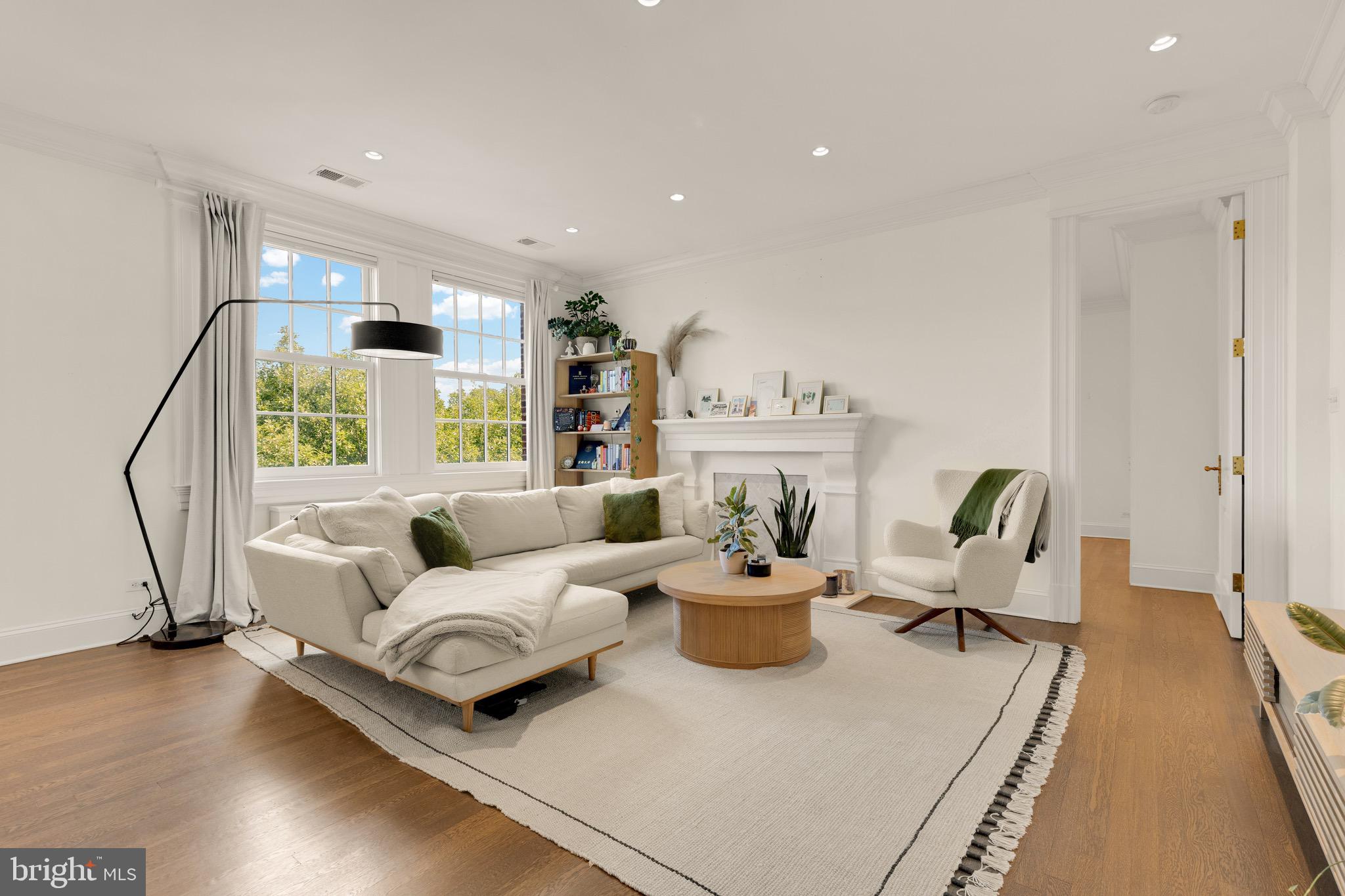 2540 MASSACHUSETTS AVENUE NW 501