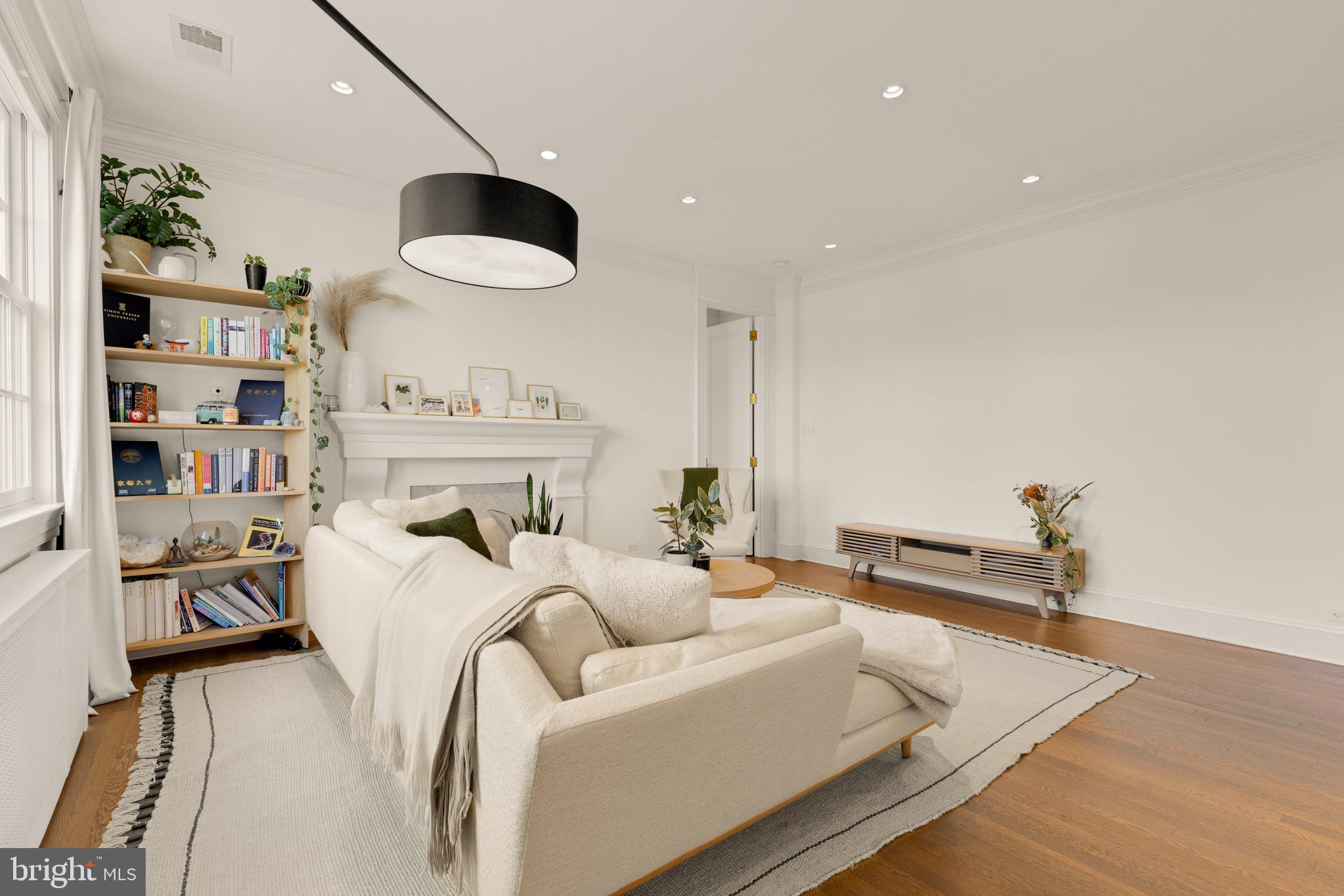 2540 MASSACHUSETTS AVENUE NW 501