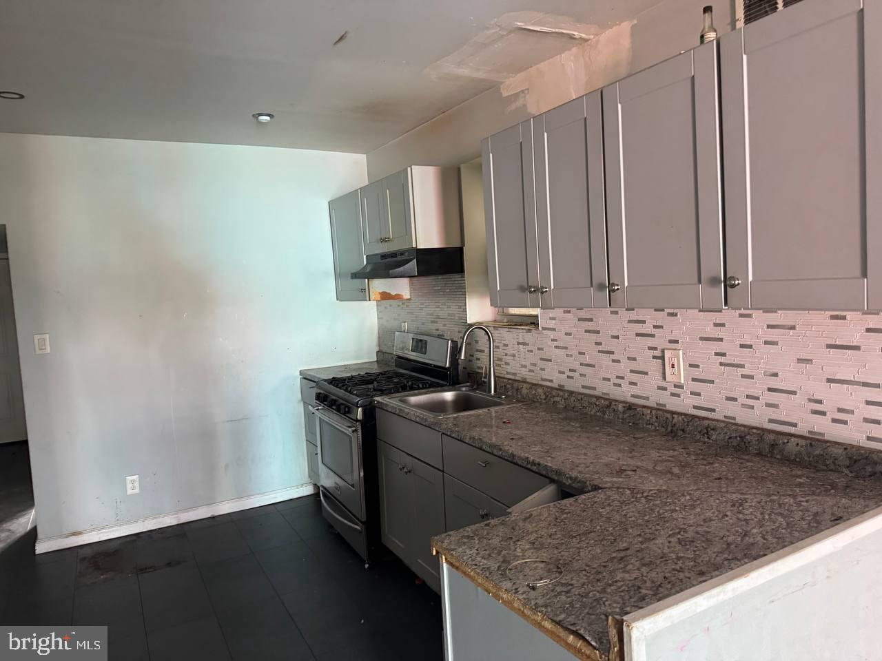 CHESTER CITY - Residential