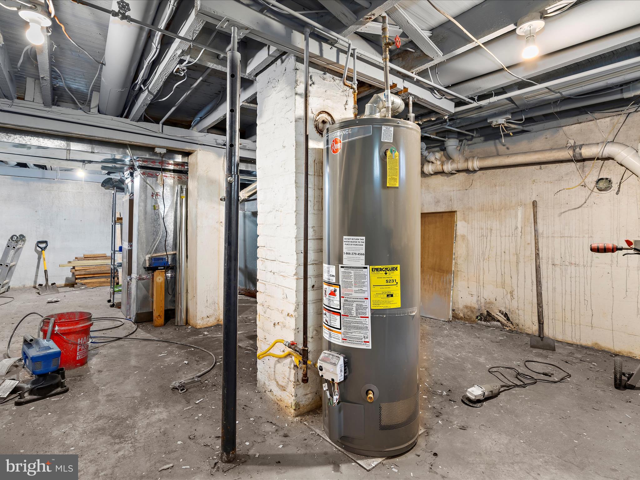 ROLAND TERRACE - Residential