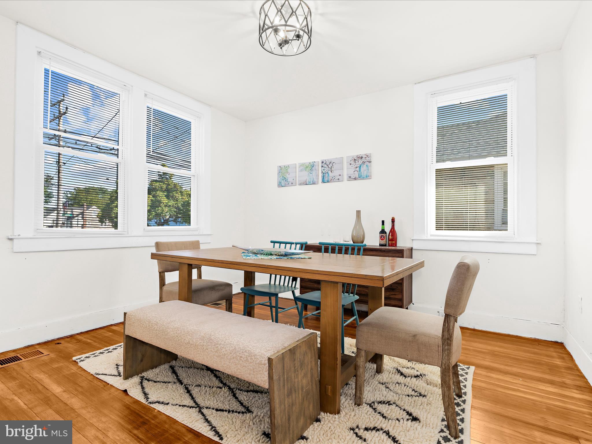 ROLAND TERRACE - Residential