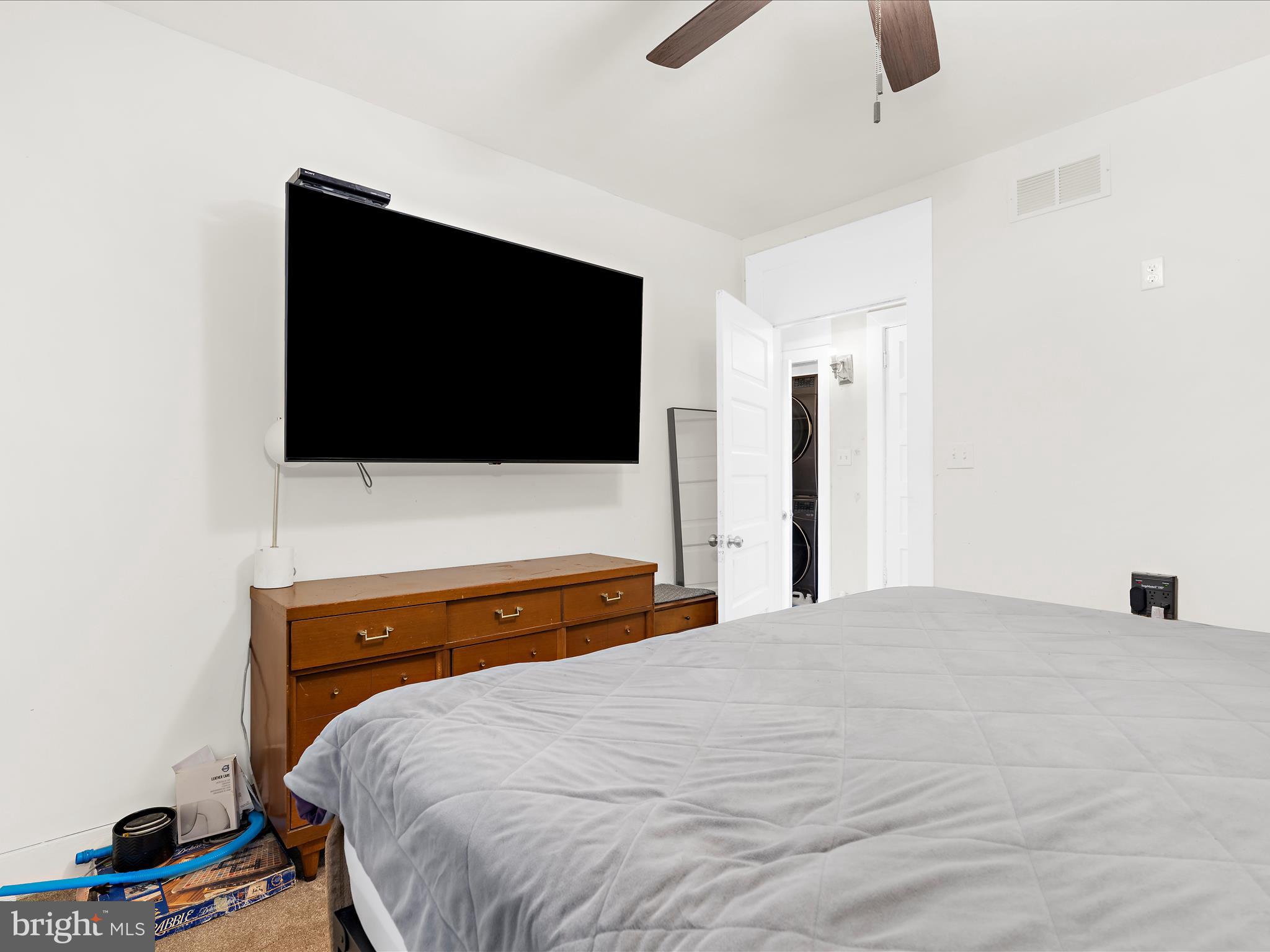 ROLAND TERRACE - Residential