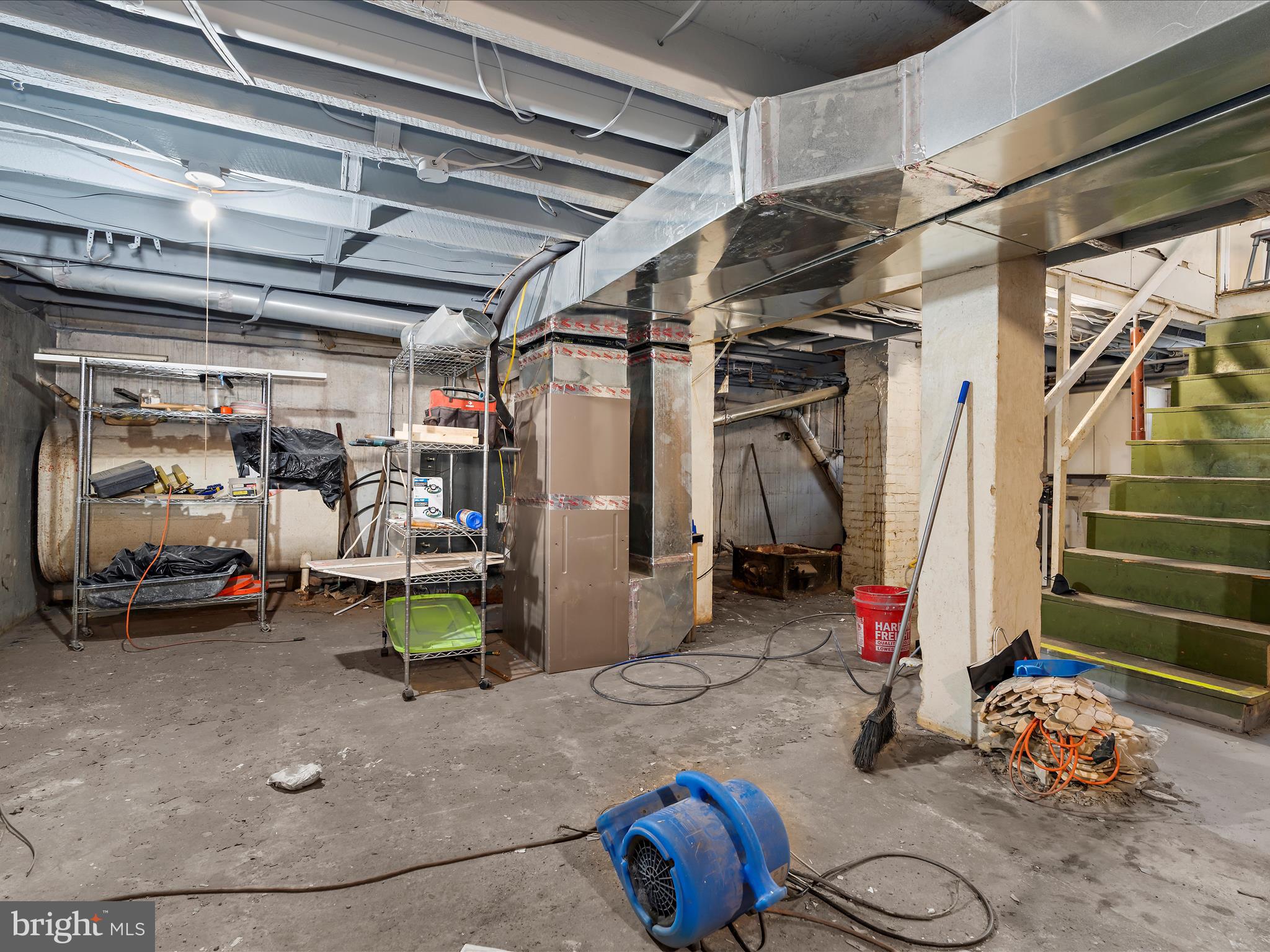 ROLAND TERRACE - Residential