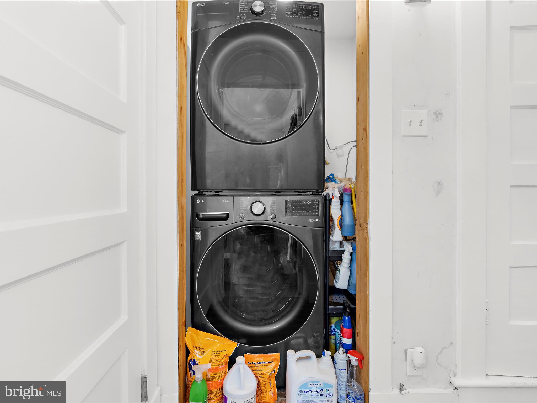 ROLAND TERRACE - Residential