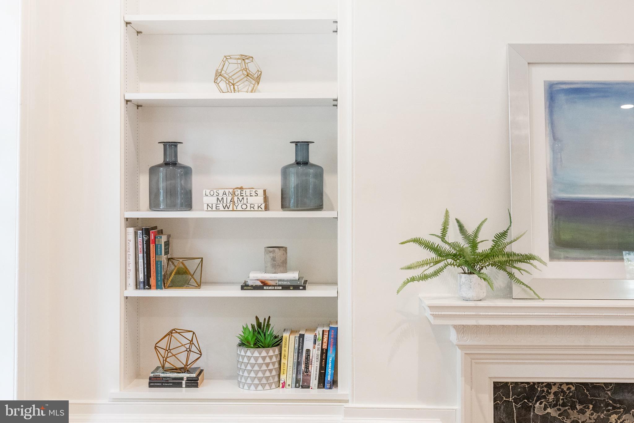 CHESTNUT HILL - Residential