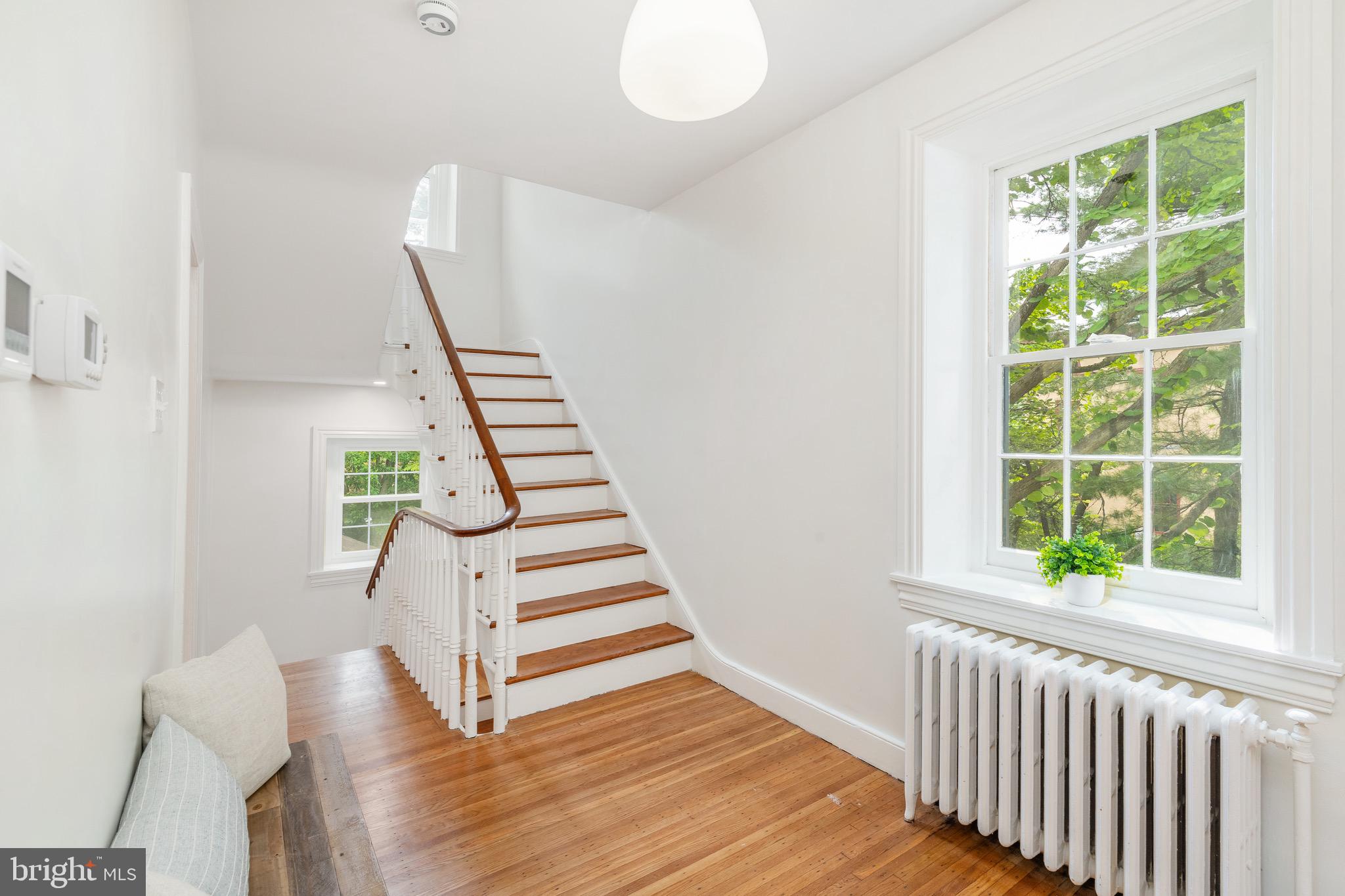 CHESTNUT HILL - Residential