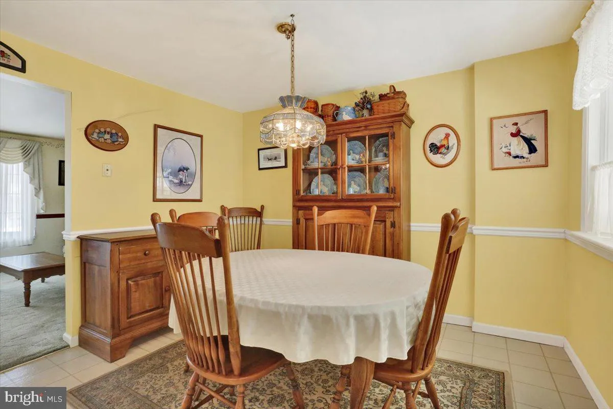 Reading, Pennsylvania 19605, United States, 3 Bedrooms Bedrooms, ,2 BathroomsBathrooms,Residential,Pending,93281