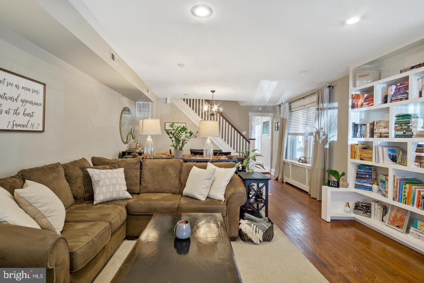 ROXBOROUGH - Residential