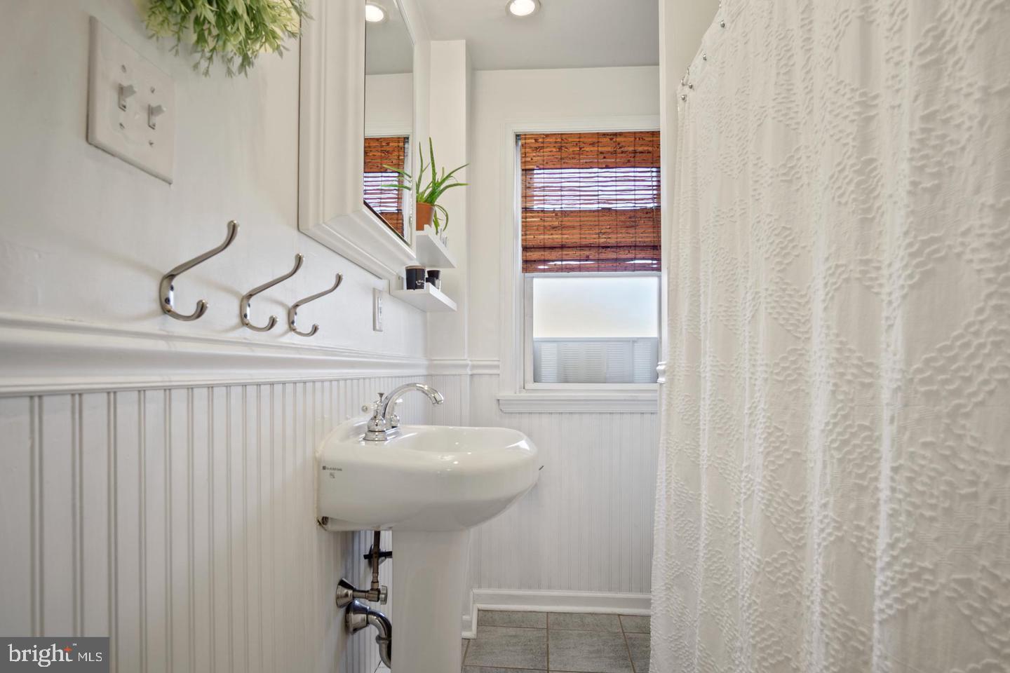 ROXBOROUGH - Residential