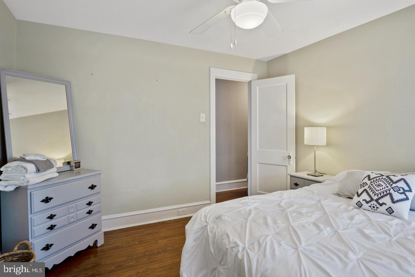 ROXBOROUGH - Residential