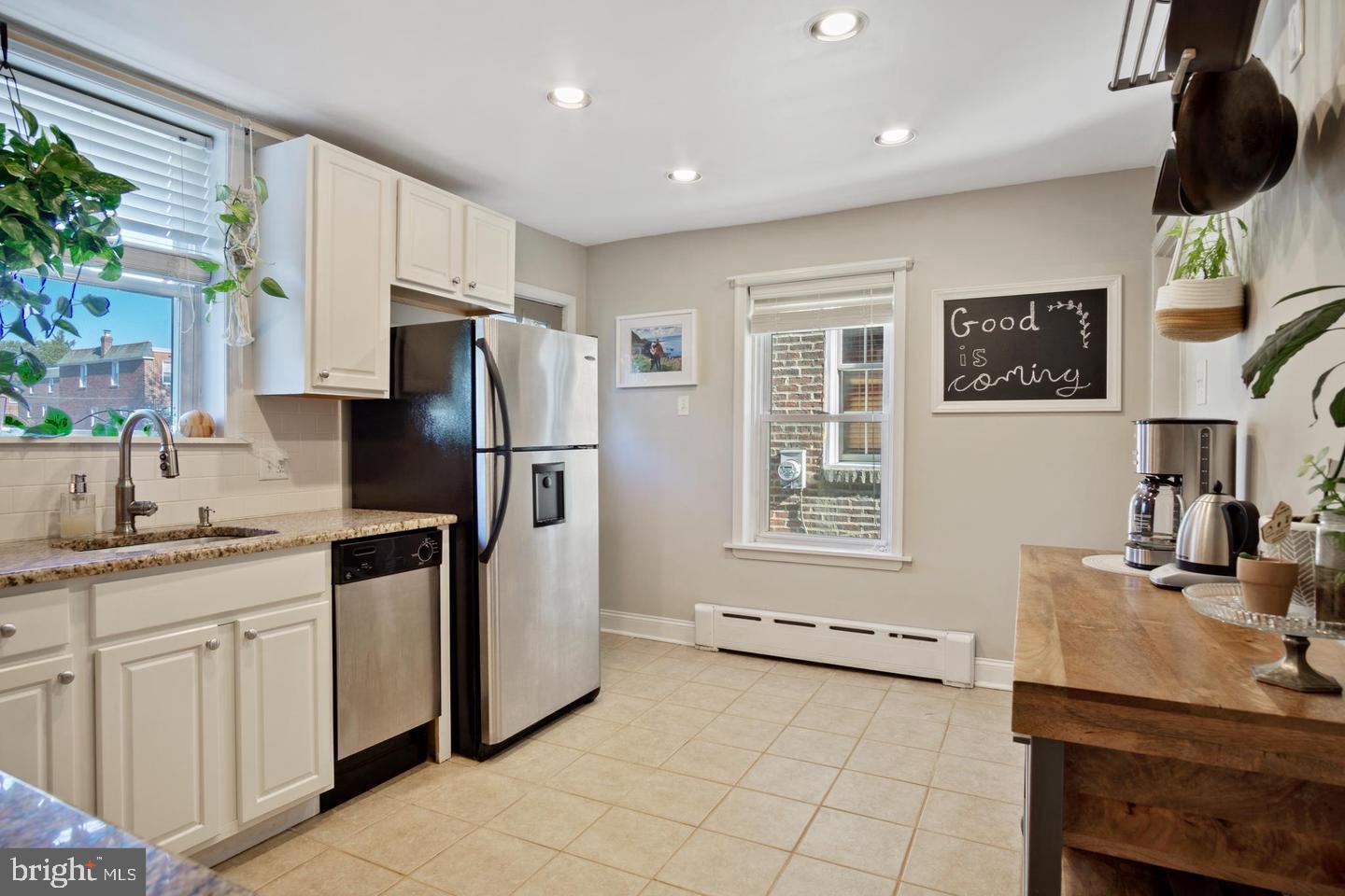 ROXBOROUGH - Residential