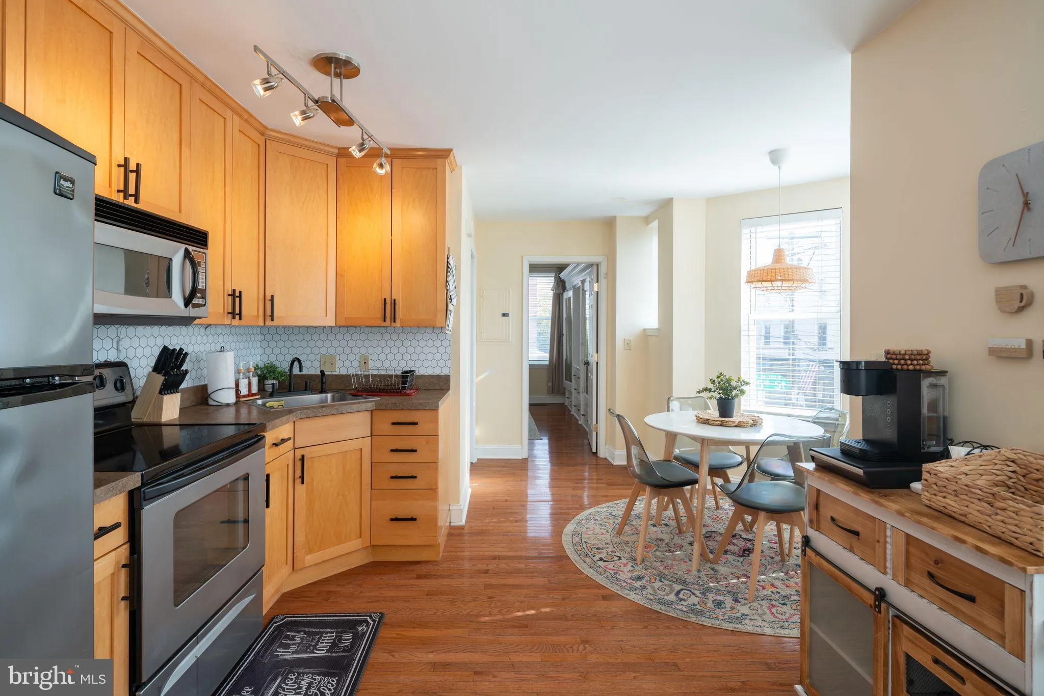 Philadelphia, Pennsylvania 19130, United States, 2 Bedrooms Bedrooms, ,1 BathroomBathrooms,Residential,Active,89849