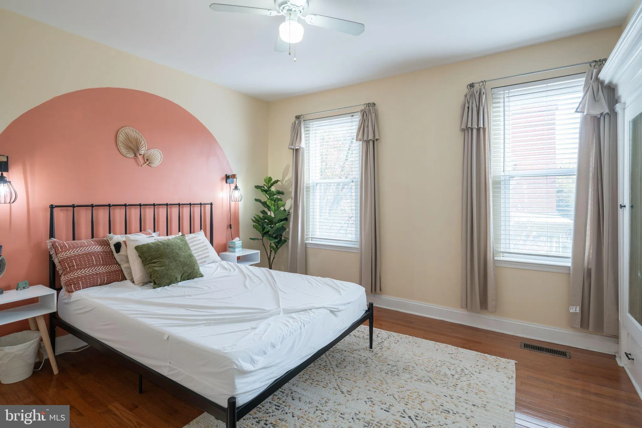 Philadelphia, Pennsylvania 19130, United States, 2 Bedrooms Bedrooms, ,1 BathroomBathrooms,Residential,Active,89849