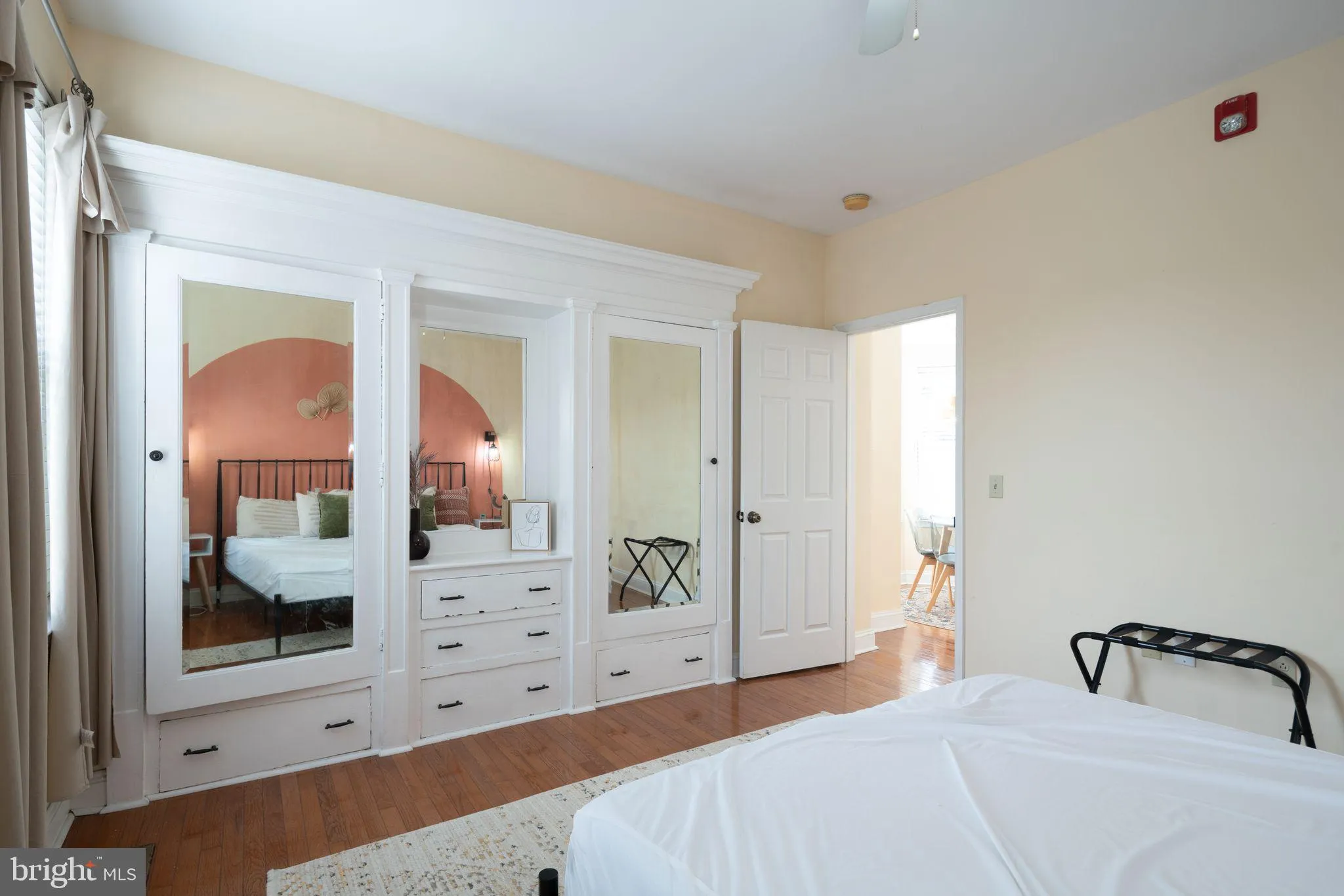 Philadelphia, Pennsylvania 19130, United States, 2 Bedrooms Bedrooms, ,1 BathroomBathrooms,Residential,Active,89849