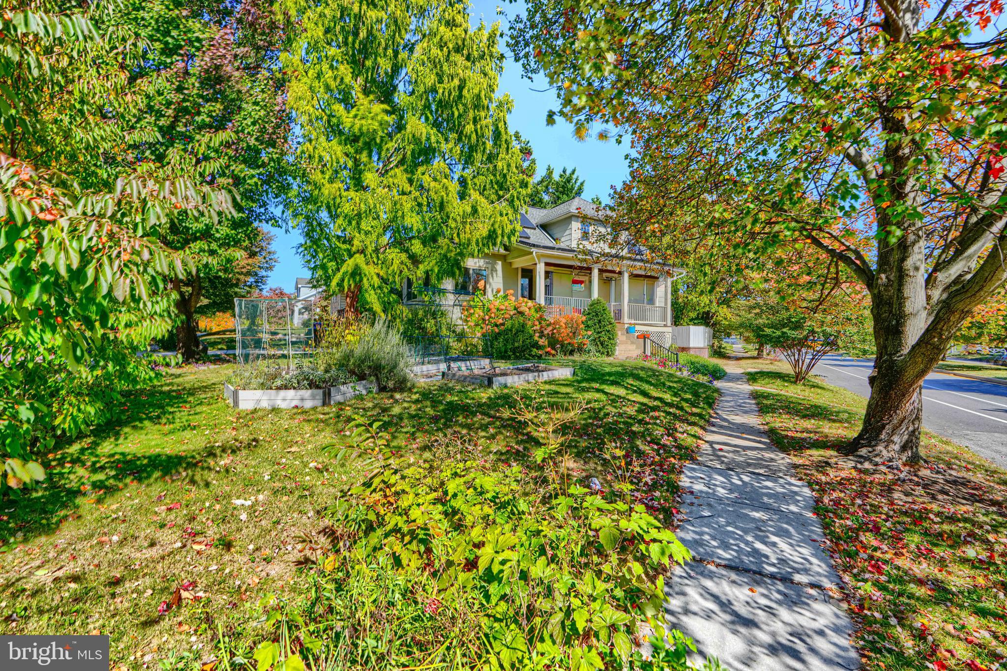 BEVERLY HILLS - Residential