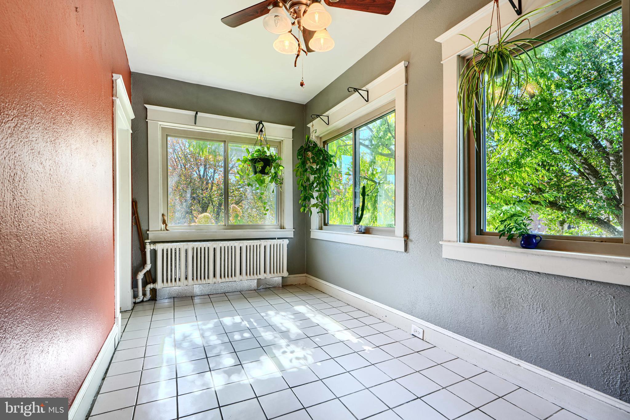 BEVERLY HILLS - Residential