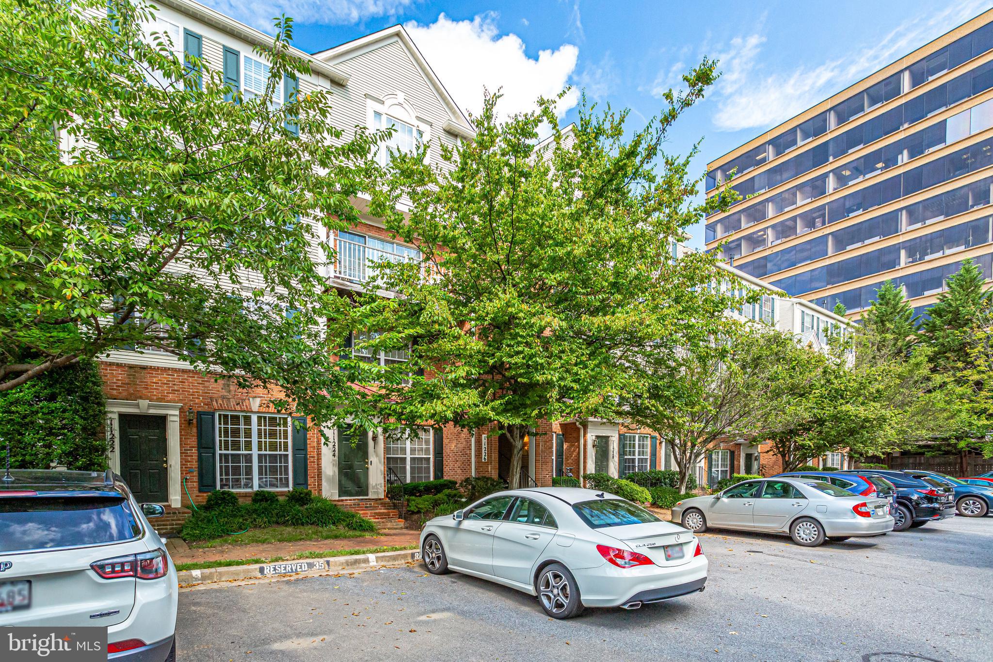 EDSON PARK - Residential