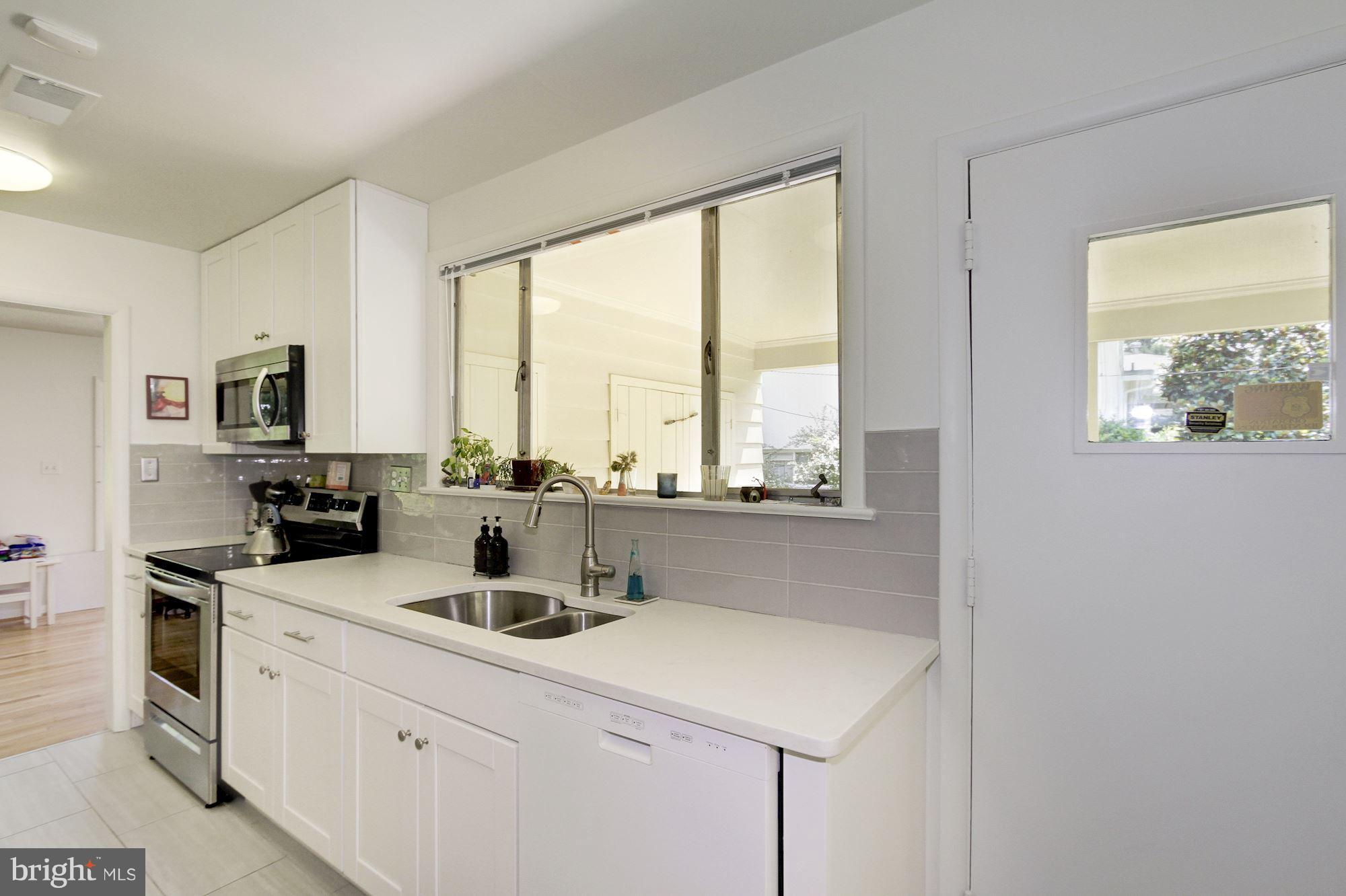 SOMERSET HEIGHTS - Residential Lease