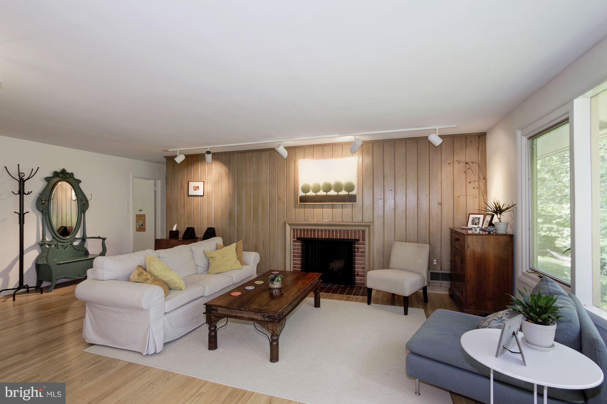 SOMERSET HEIGHTS - Residential Lease