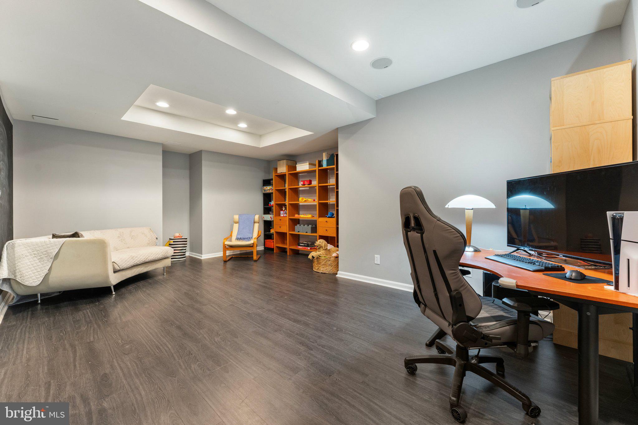 WILLIAMS HILL - Residential