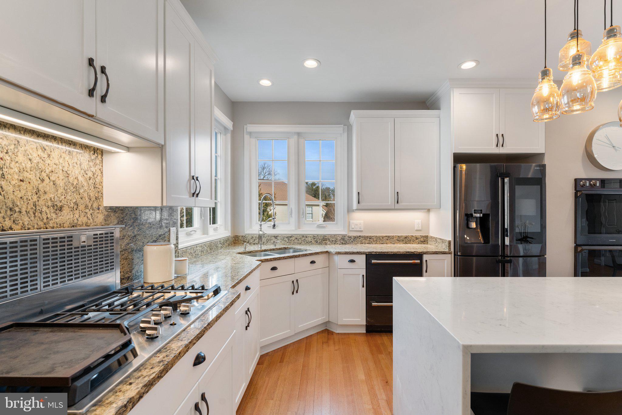 WILLIAMS HILL - Residential