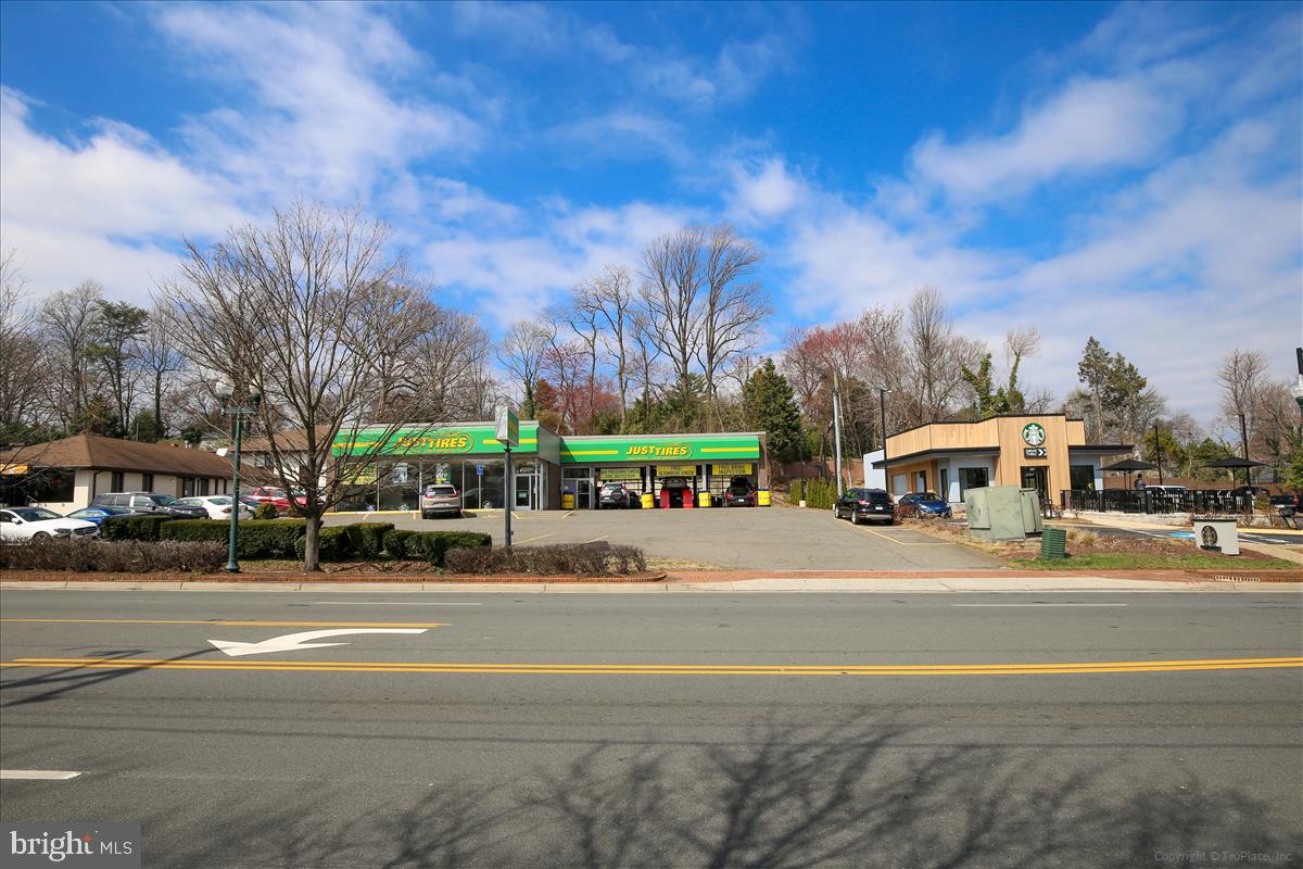 WILLIAMS HILL - Residential