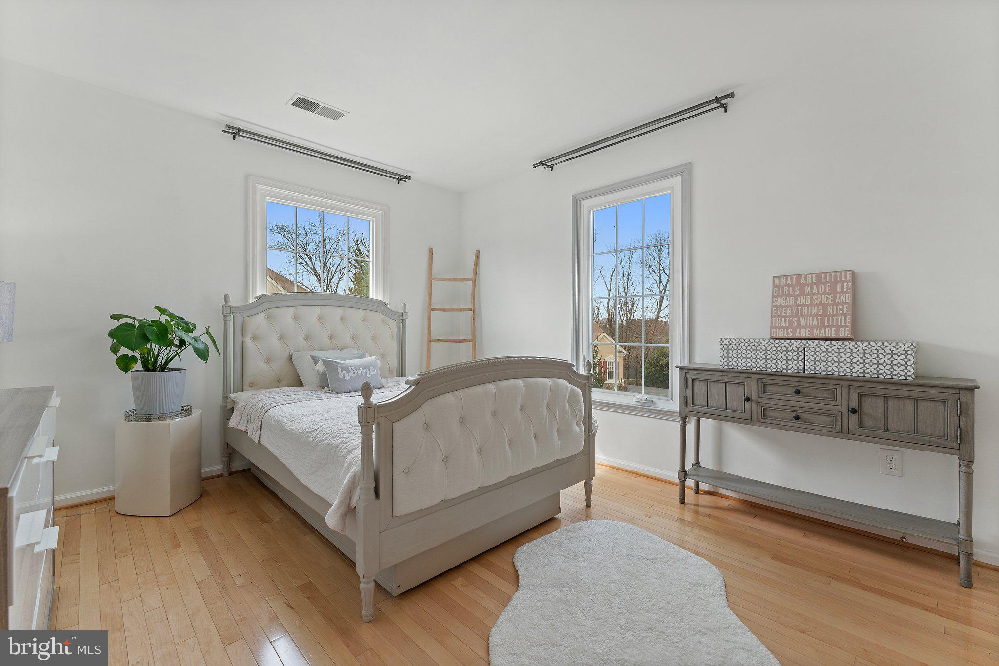 WILLIAMS HILL - Residential