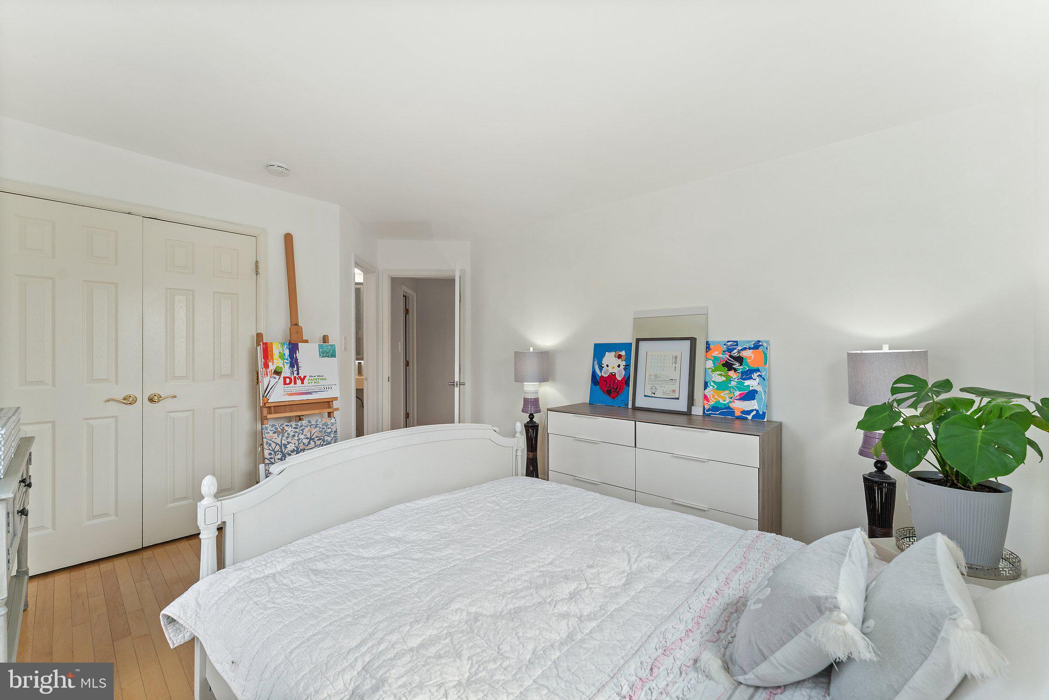 WILLIAMS HILL - Residential