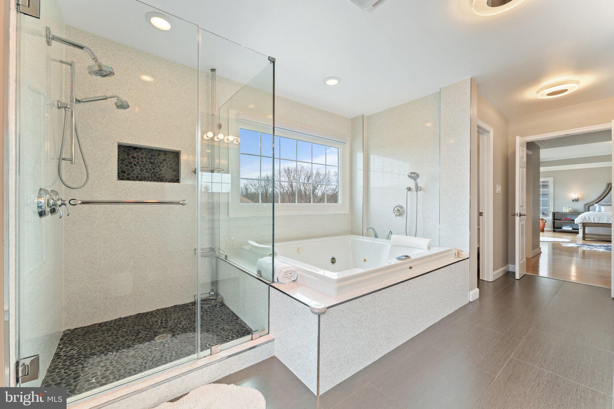 WILLIAMS HILL - Residential