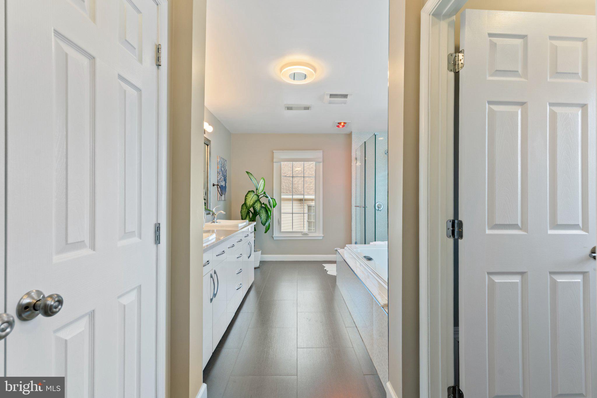 WILLIAMS HILL - Residential