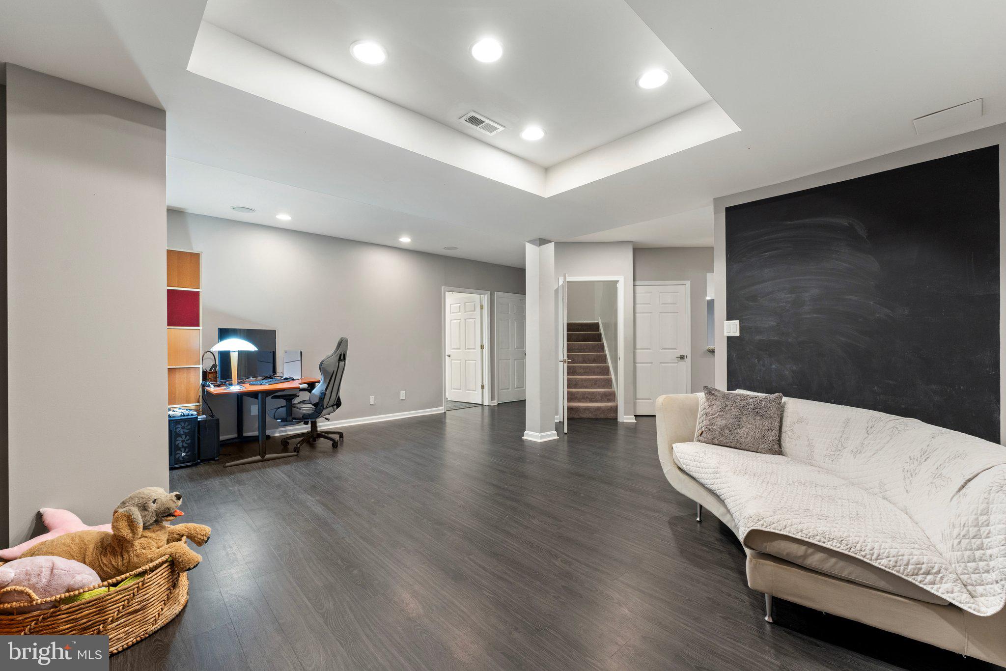 WILLIAMS HILL - Residential