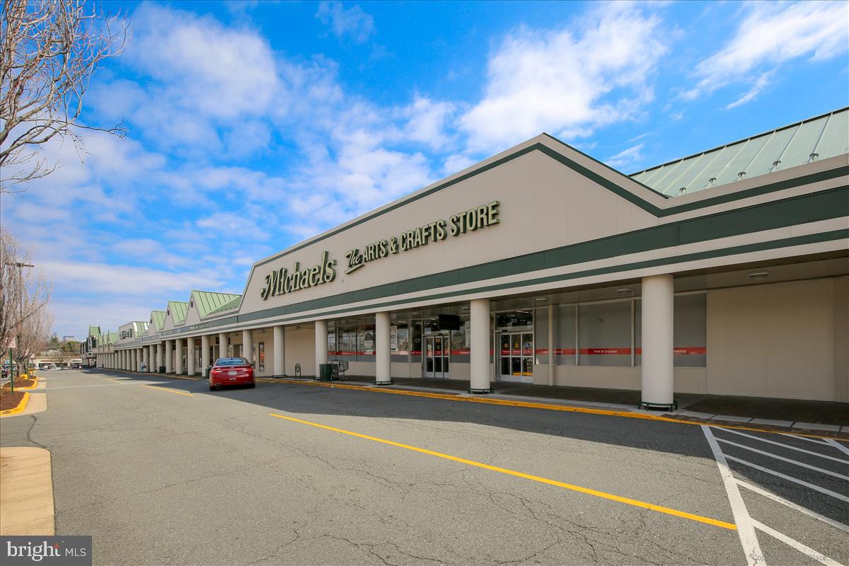 WILLIAMS HILL - Residential